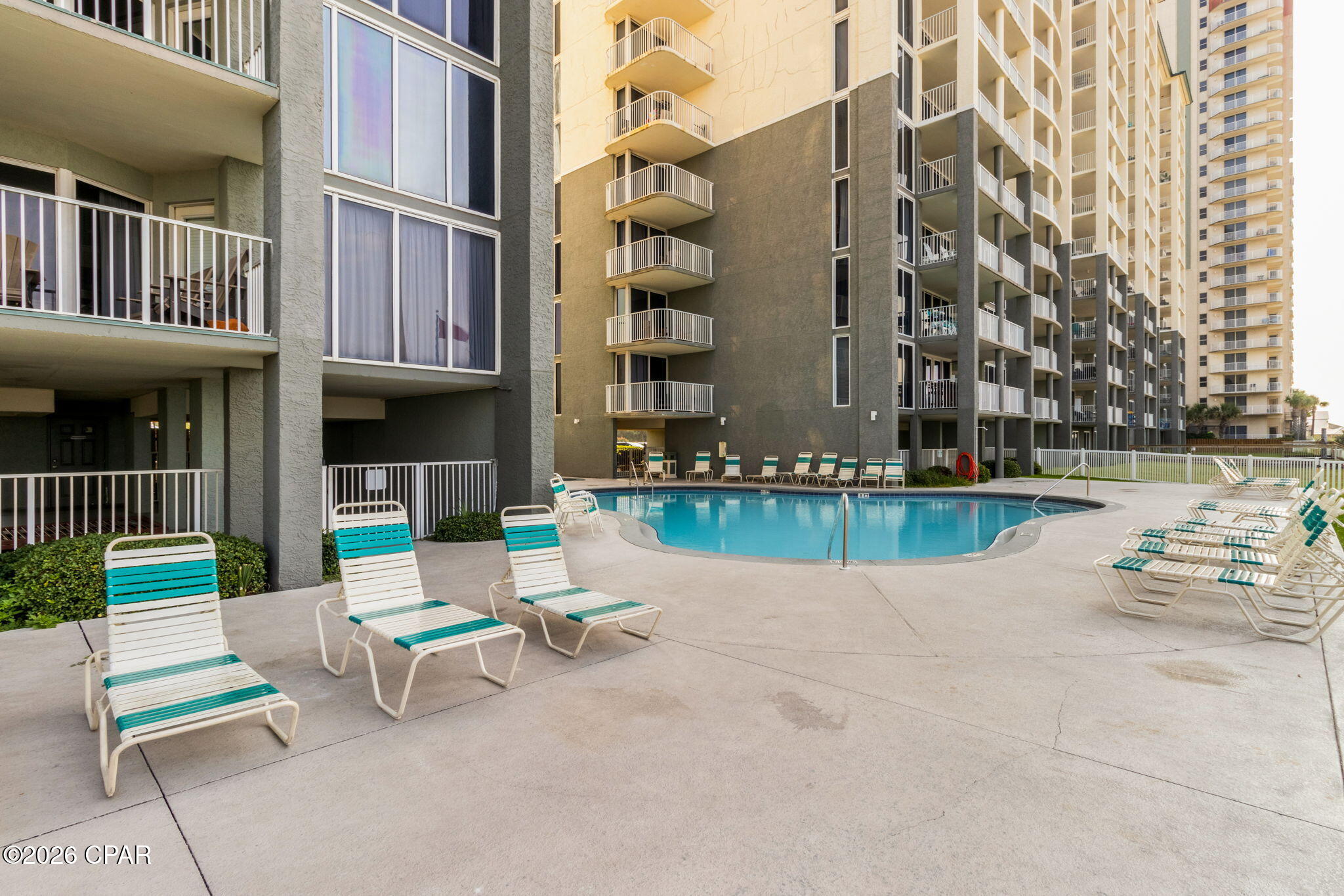 Long Beach Towers I - Residential