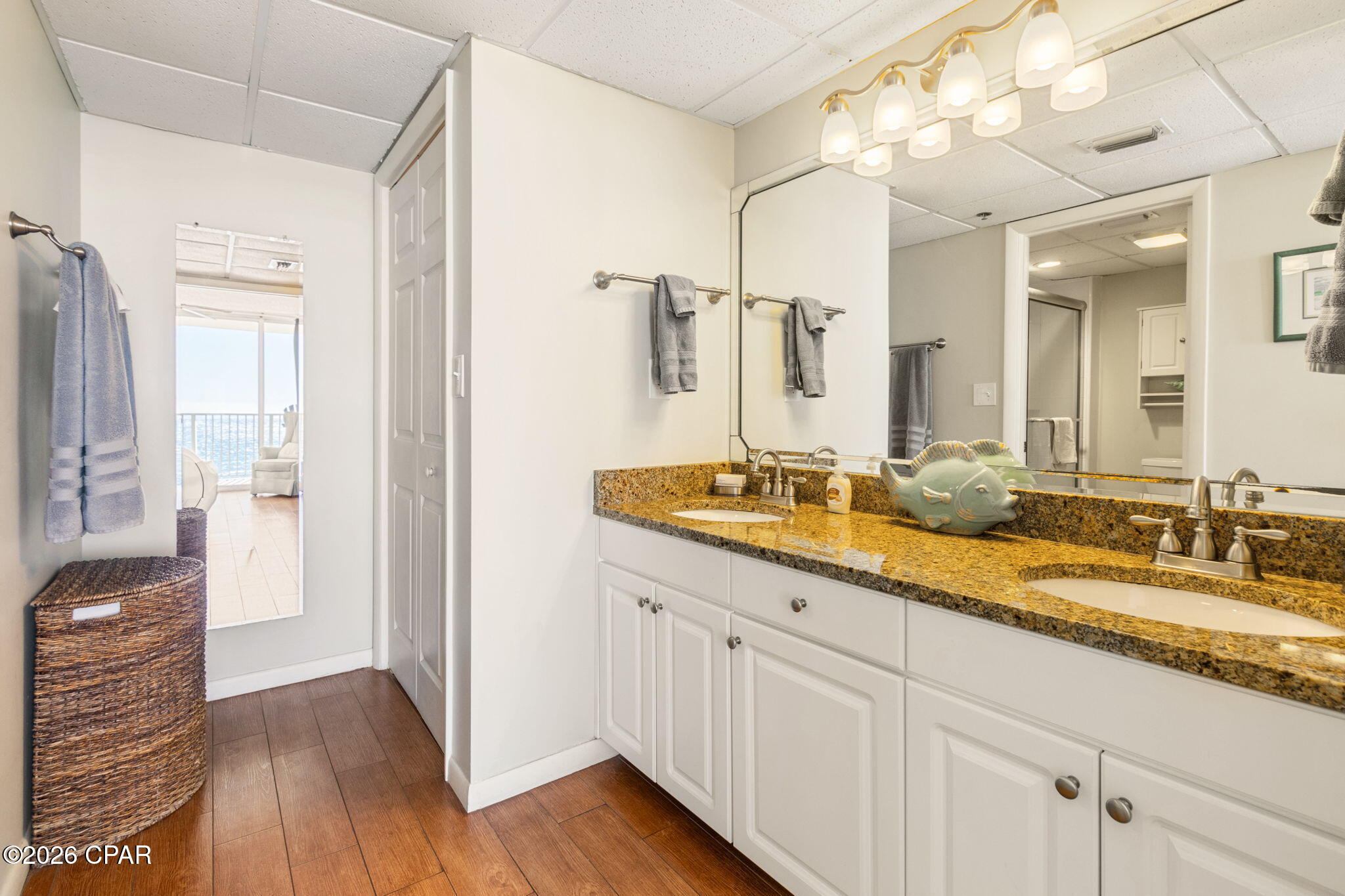 Long Beach Towers I - Residential