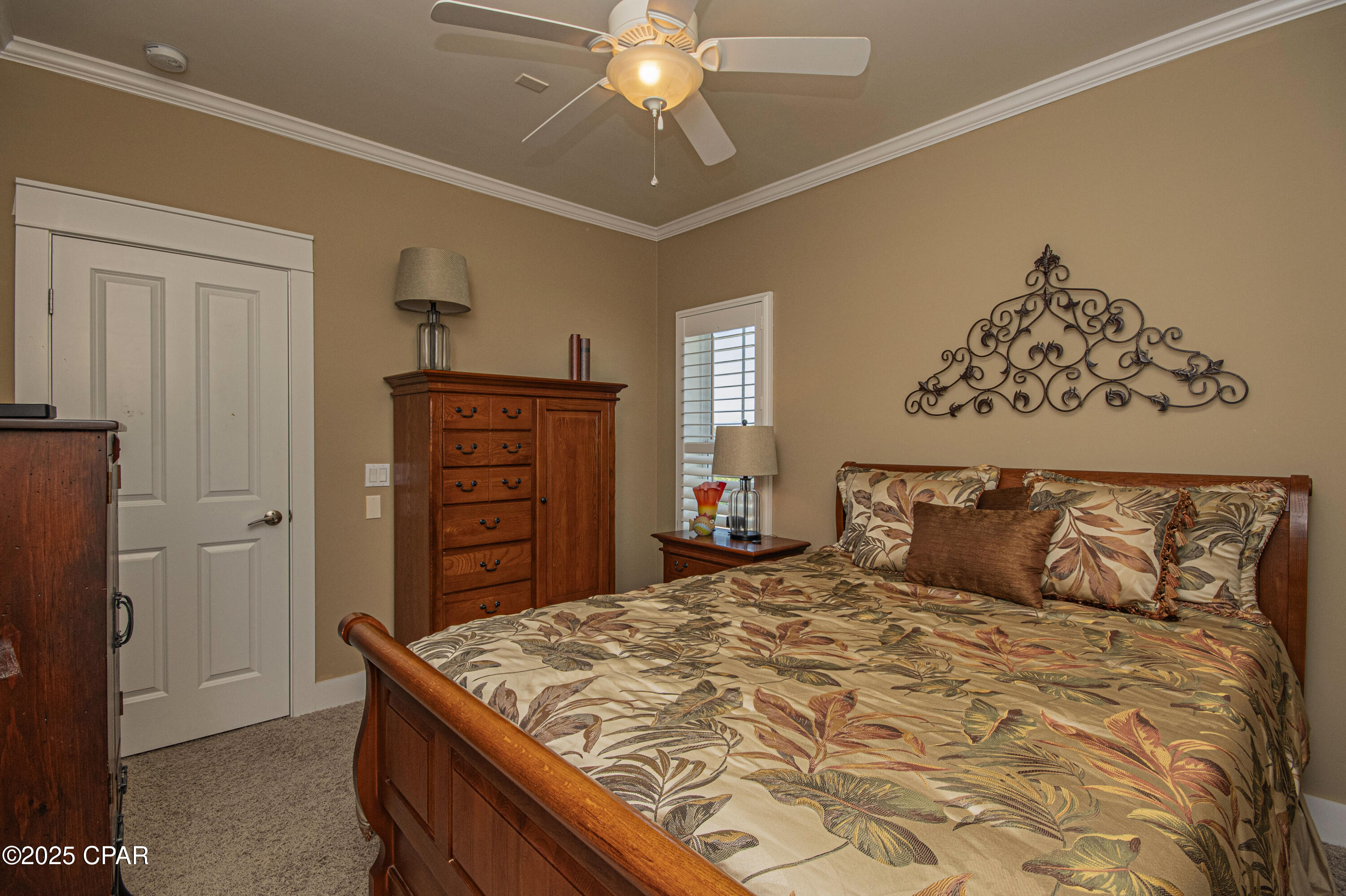 Bare Footin Condominium - Residential