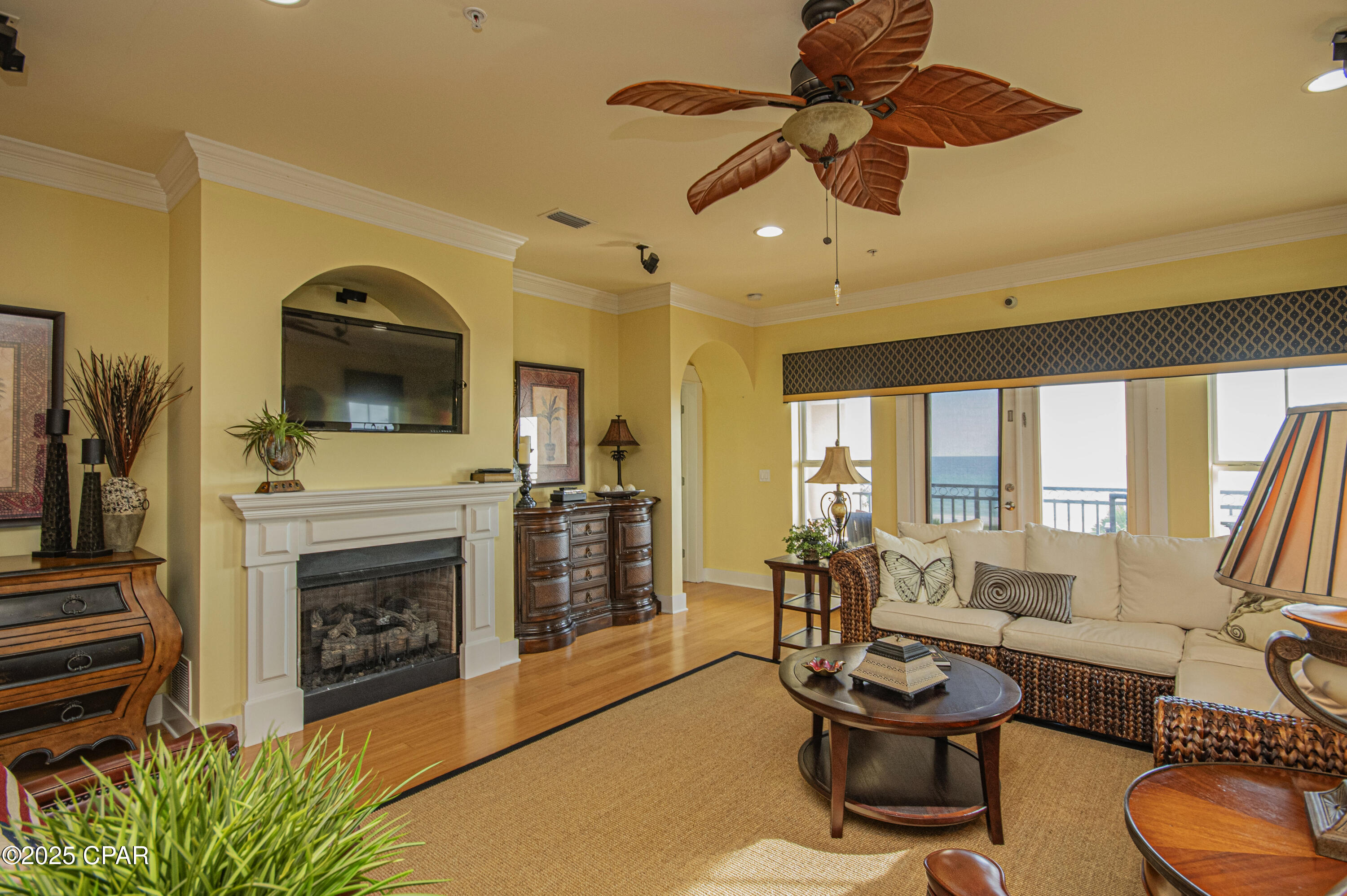 Bare Footin Condominium - Residential