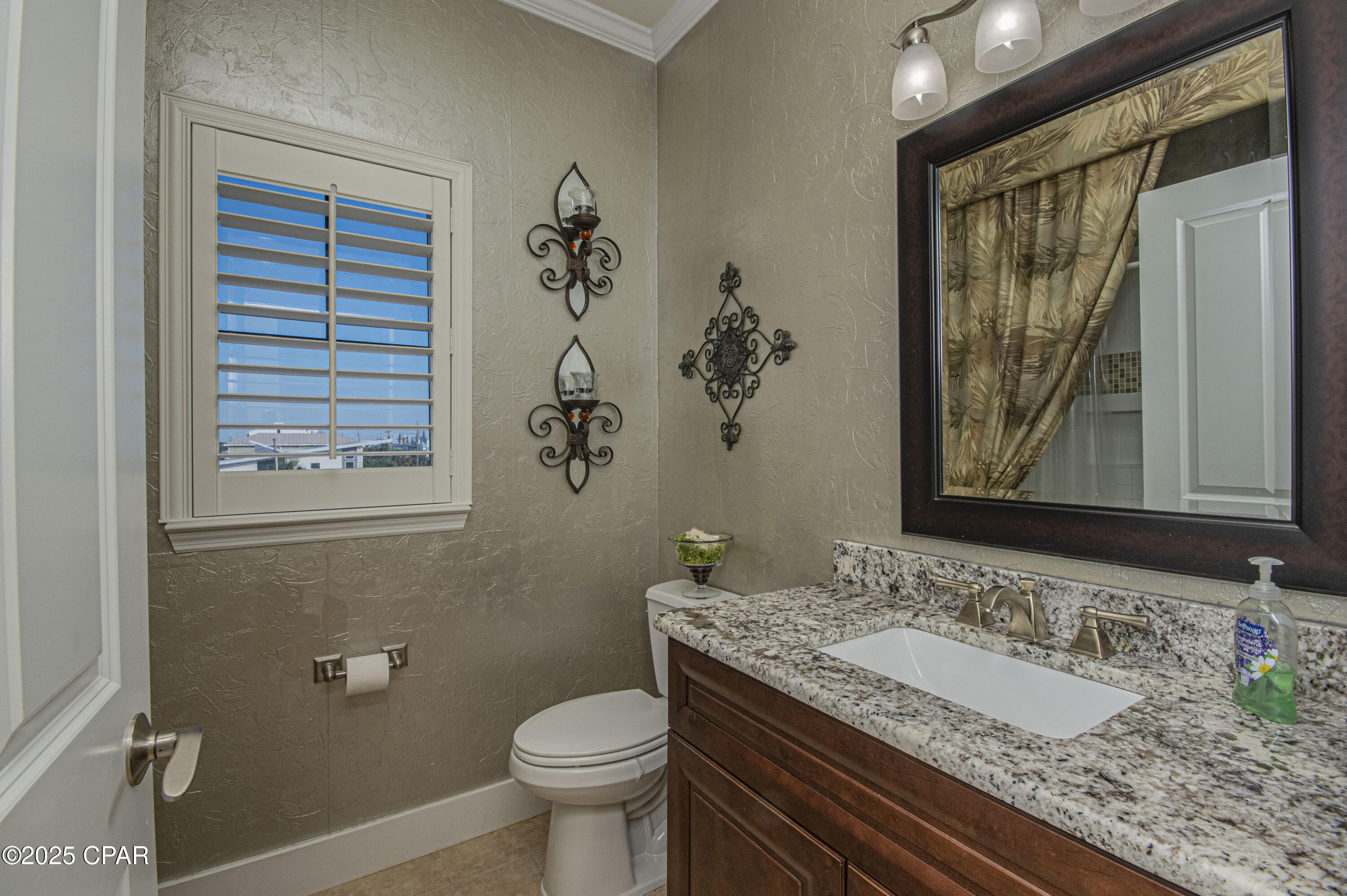 Bare Footin Condominium - Residential