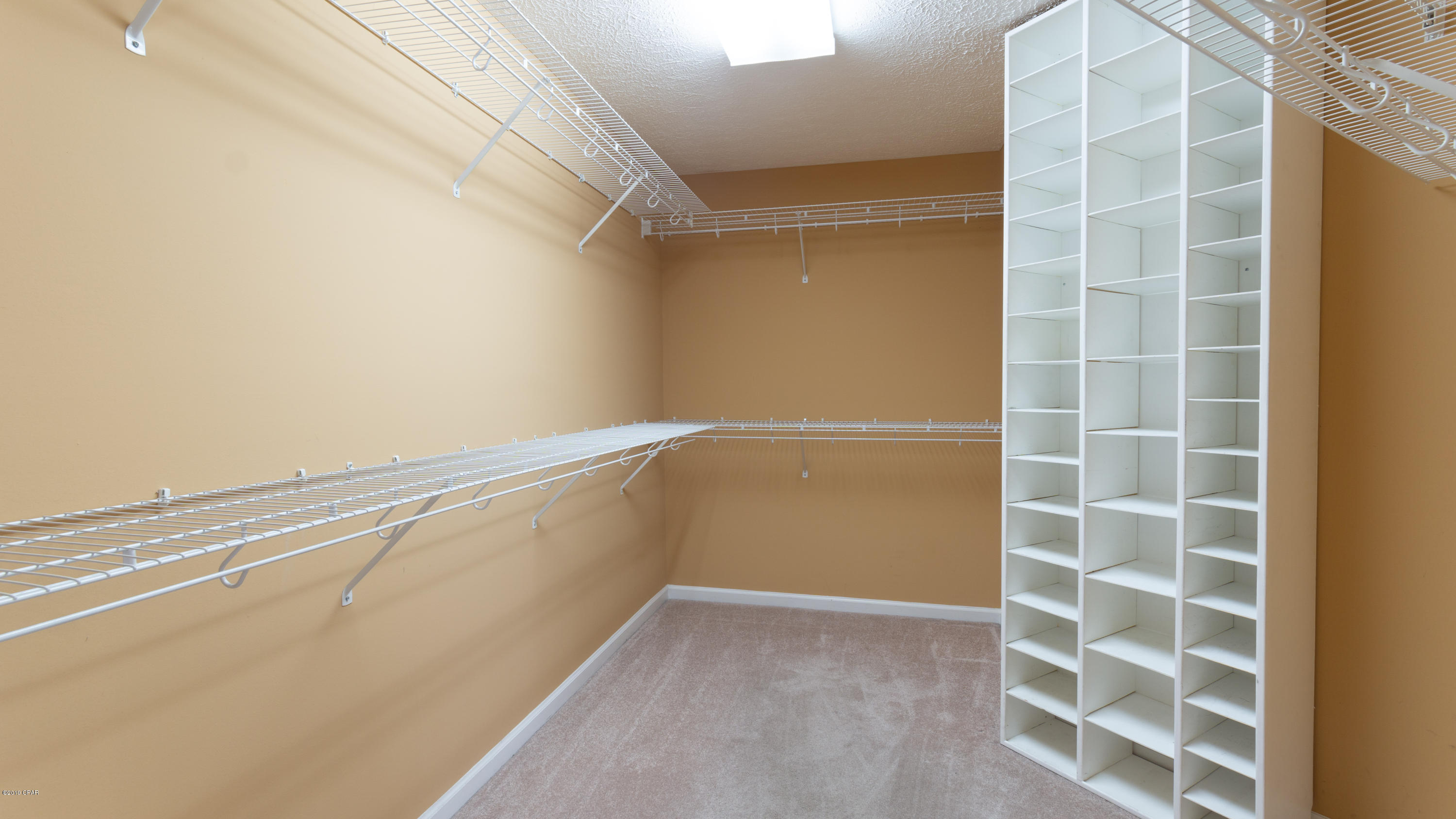 Kirkland Manor - Residential