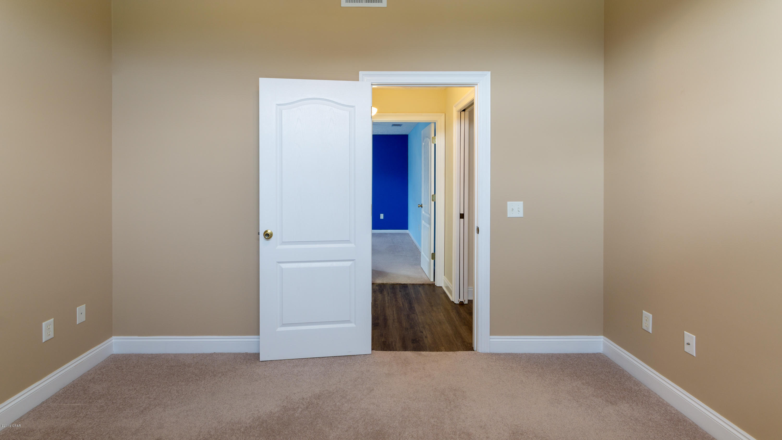 Kirkland Manor - Residential