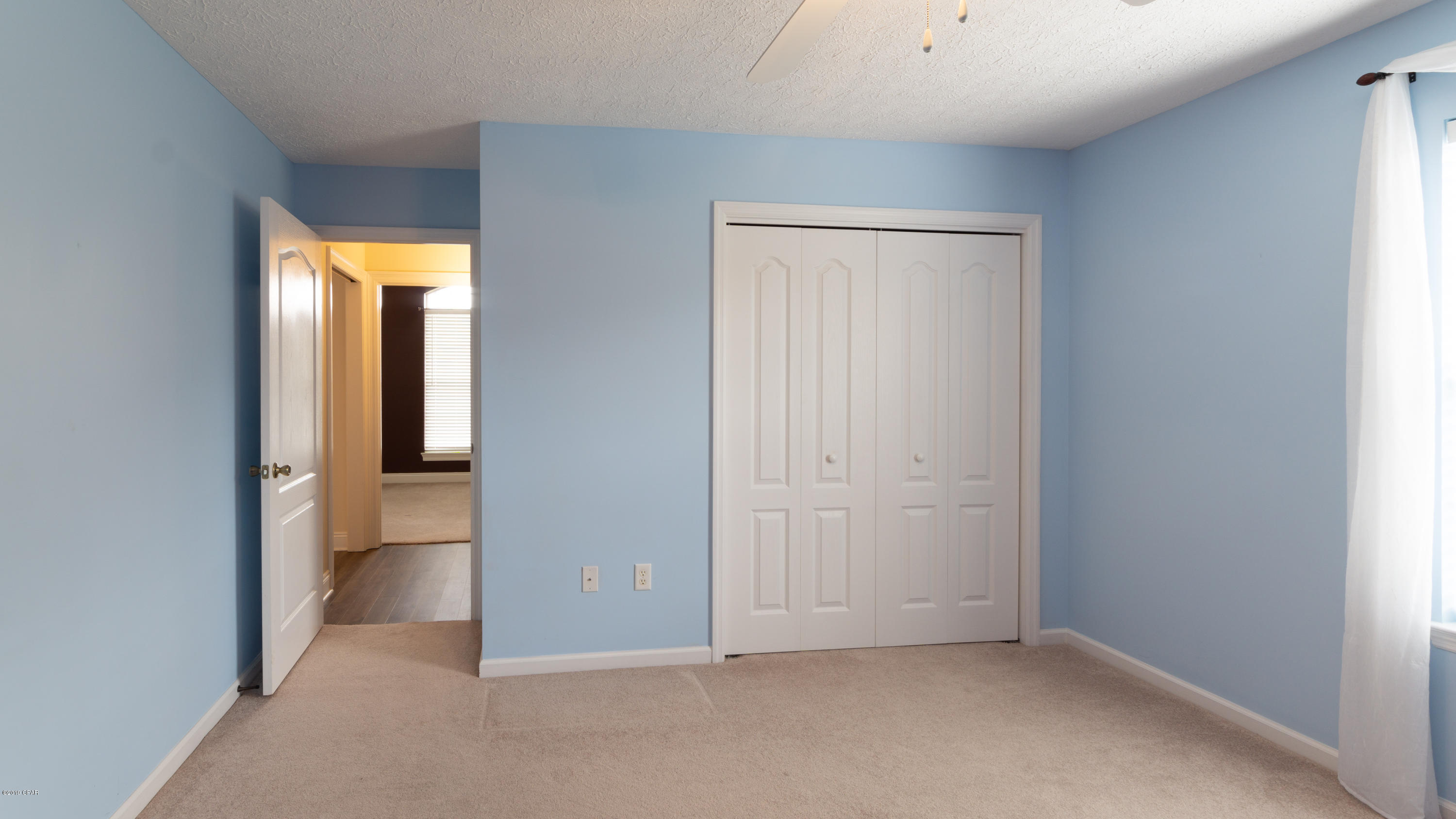 Kirkland Manor - Residential