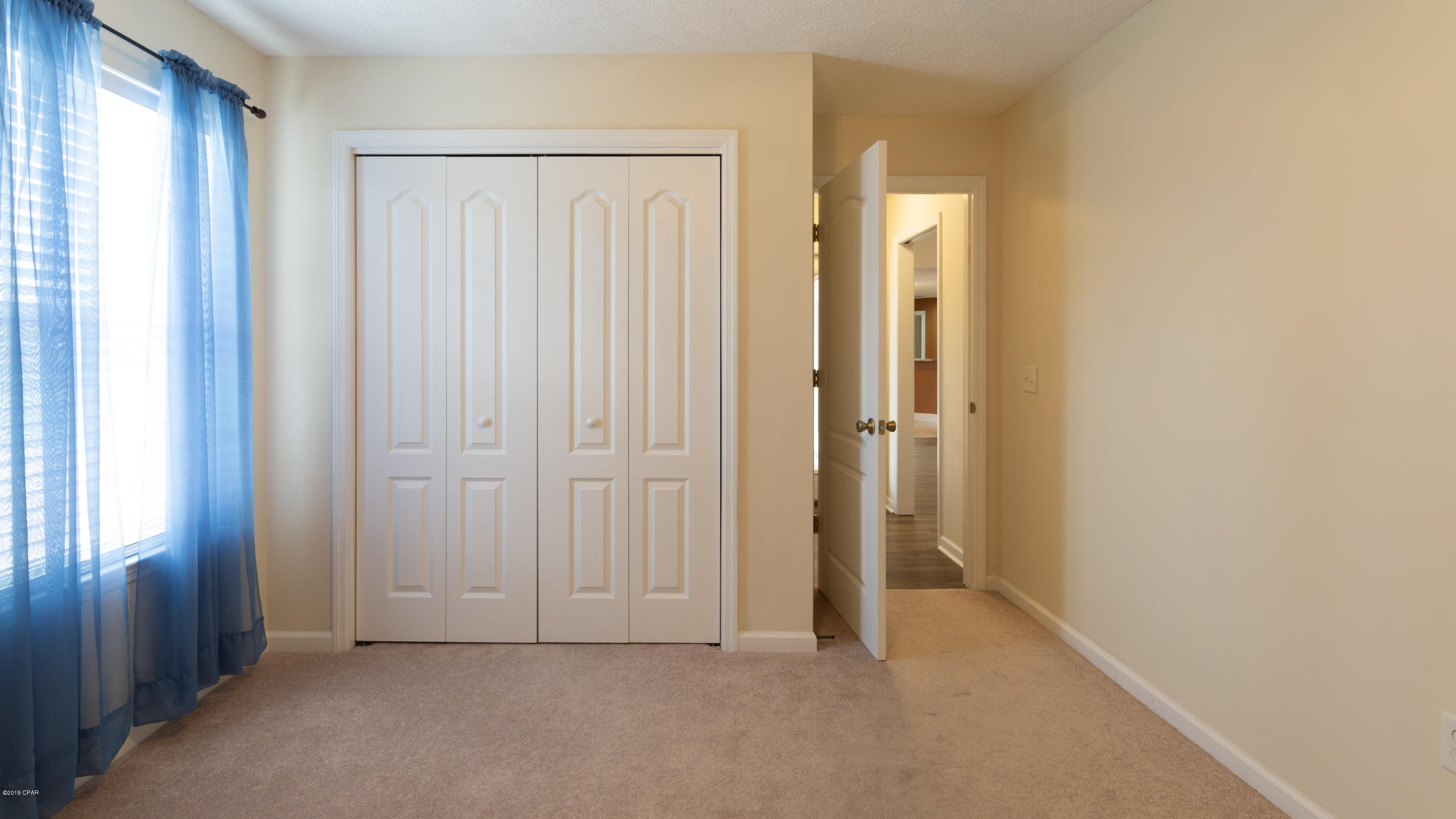 Kirkland Manor - Residential