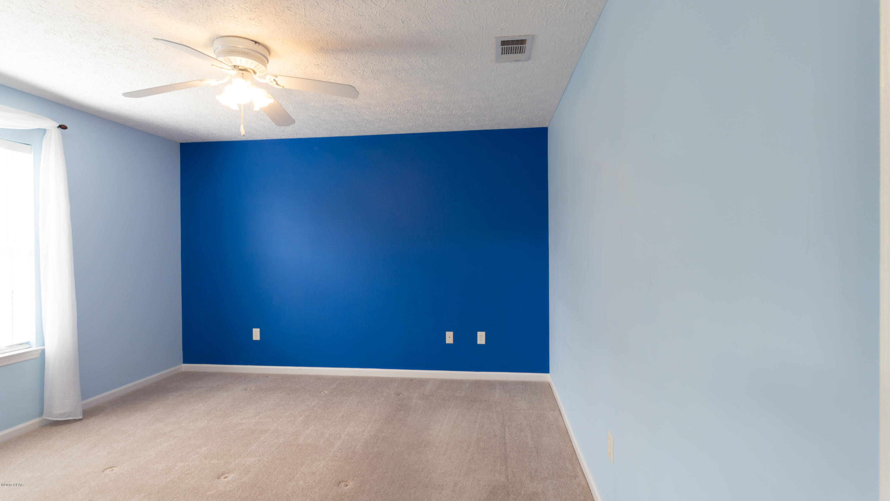 Kirkland Manor - Residential