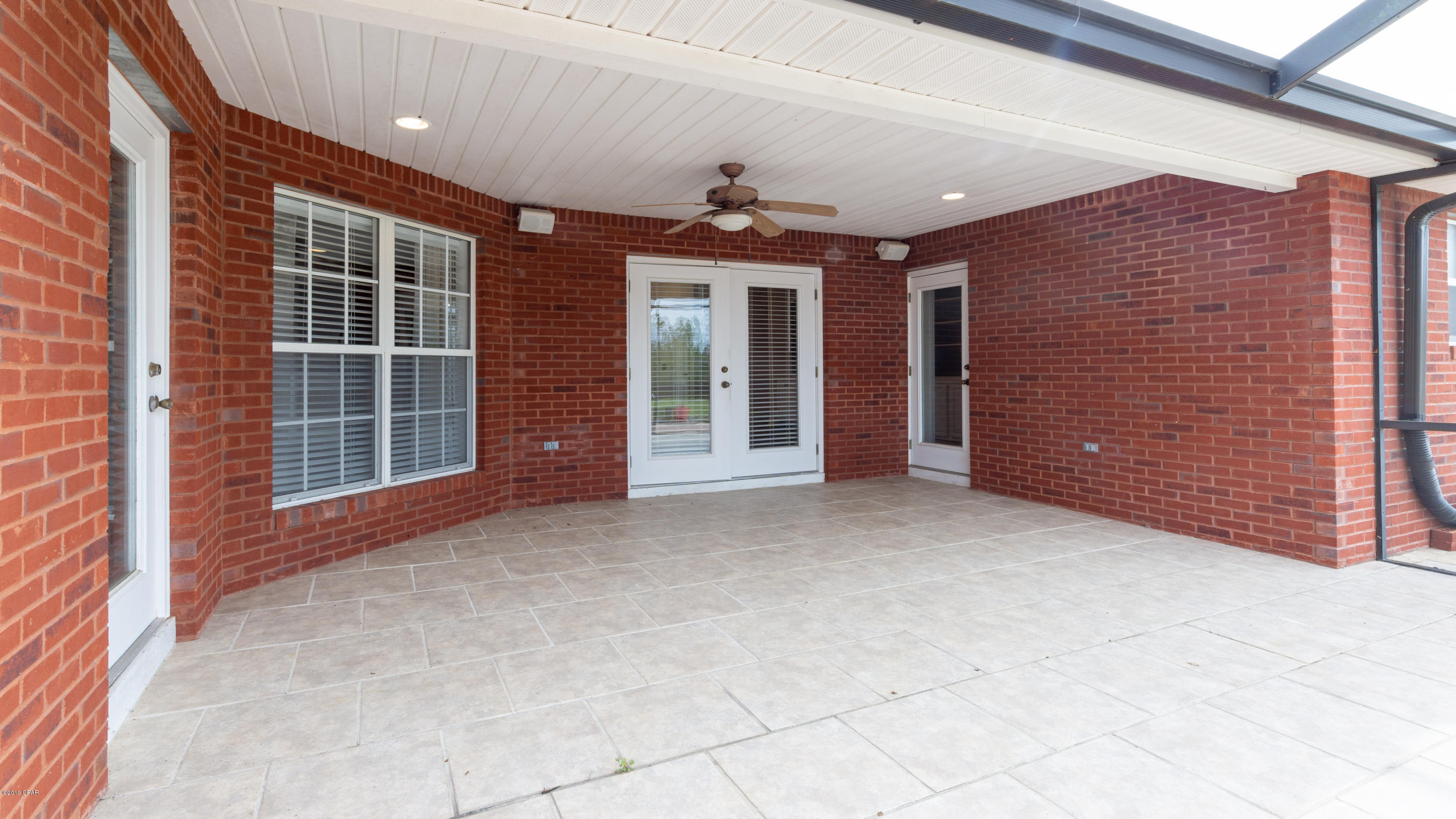 Kirkland Manor - Residential