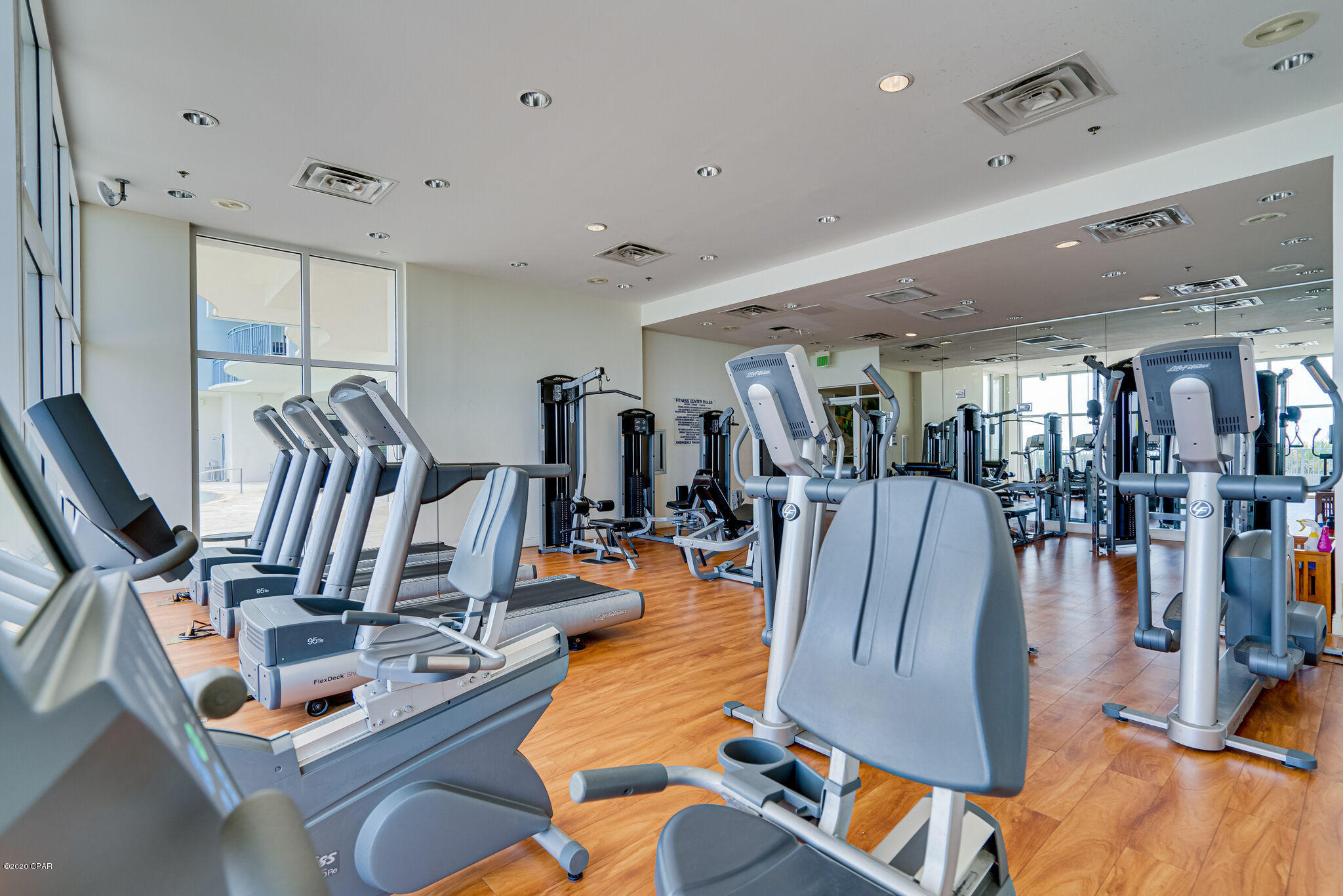 Sterling Breeze - Residential