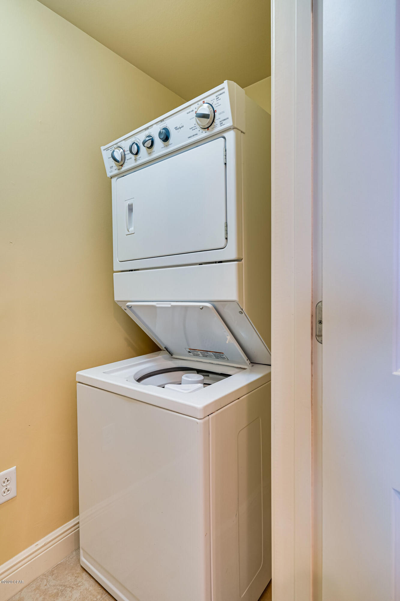 Sterling Breeze - Residential