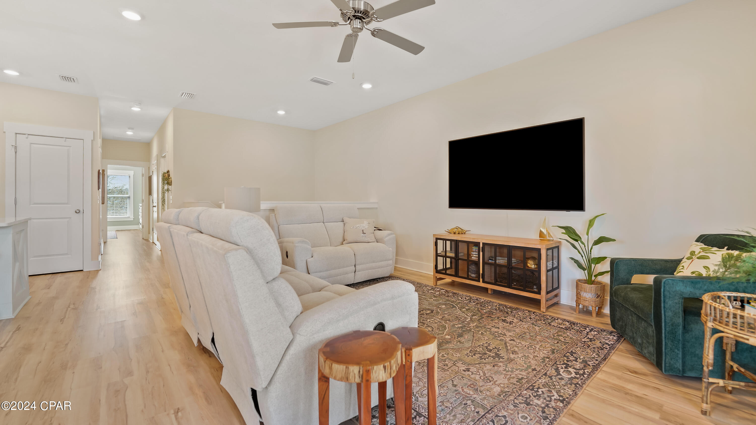 Panama City Beach, Florida 32413, United States, 4 Bedrooms Bedrooms, ,3 BathroomsBathrooms,Residential,Active,37758