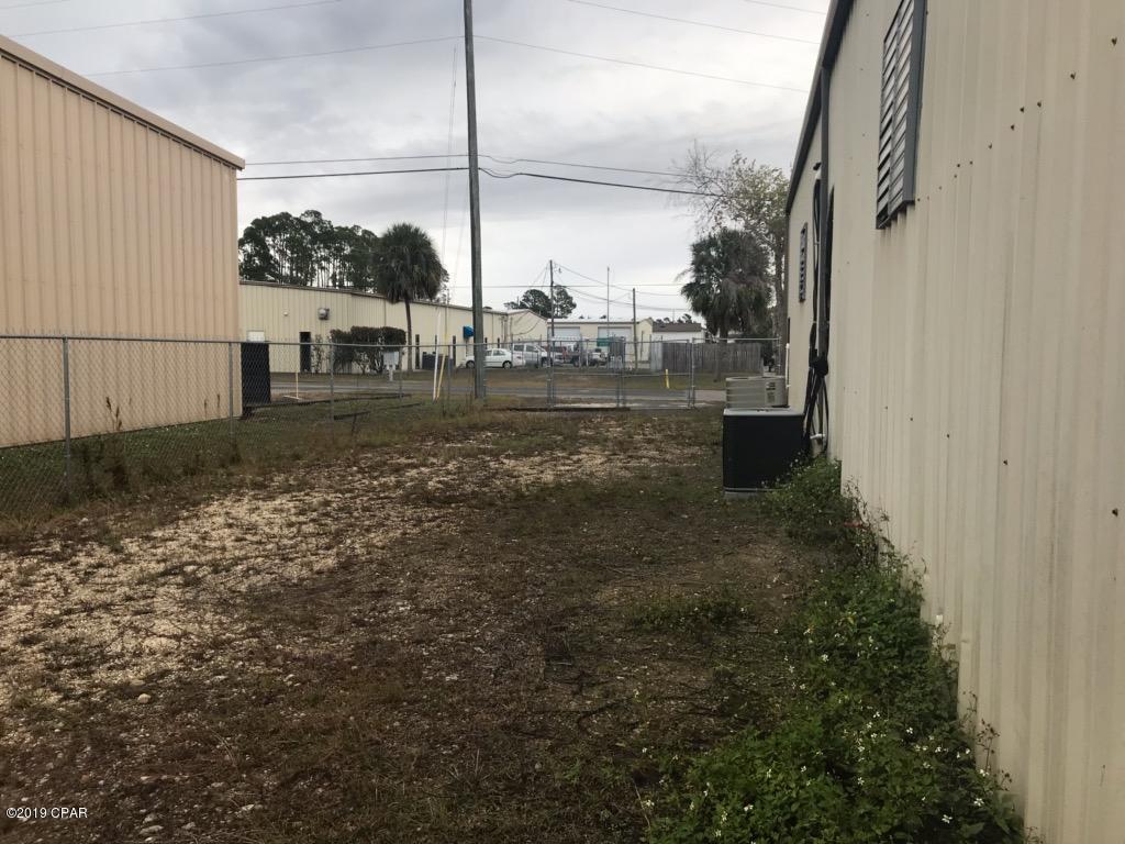 Holley Circle Commercial Park - Commercial Lease