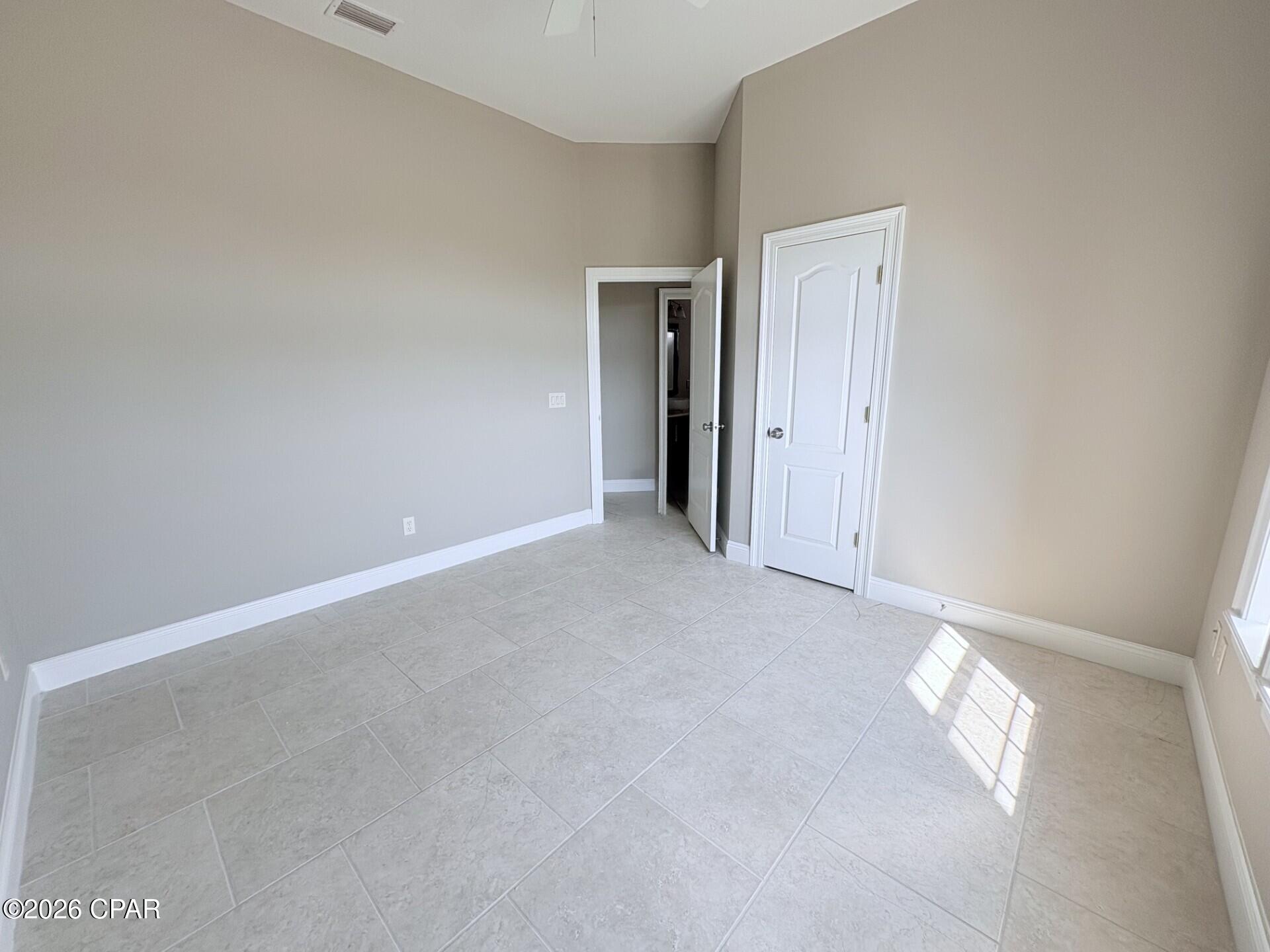 Kirkland Manor - Residential