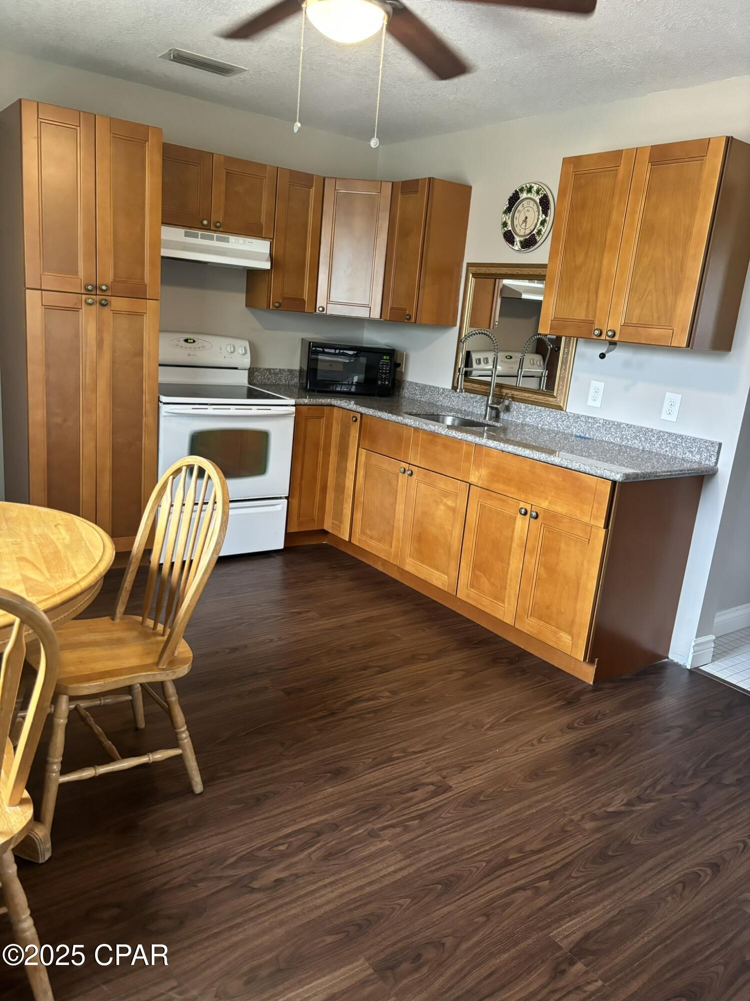 Derby Woods - Residential Lease