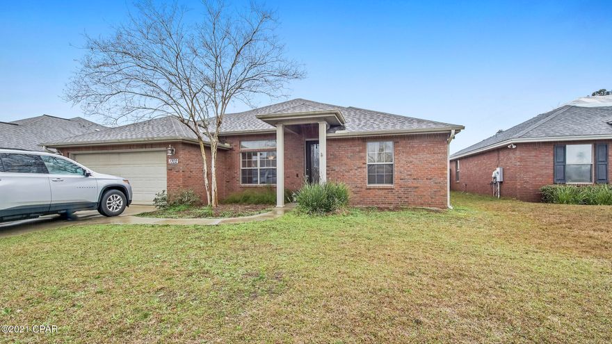 CURRENTLY UNDER CONTRACT, SELLER ACCEPTING BACKUP OFFERS Beautiful and well maintained 4 bedroom, 2 bathroom home with an open floor plan in Lynn Haven. New roof after Hurricane Michael. The neighborhood has sidewalks and is just 2 blocks away from a Community Park. Centrally located, close to shopping and restaurants.