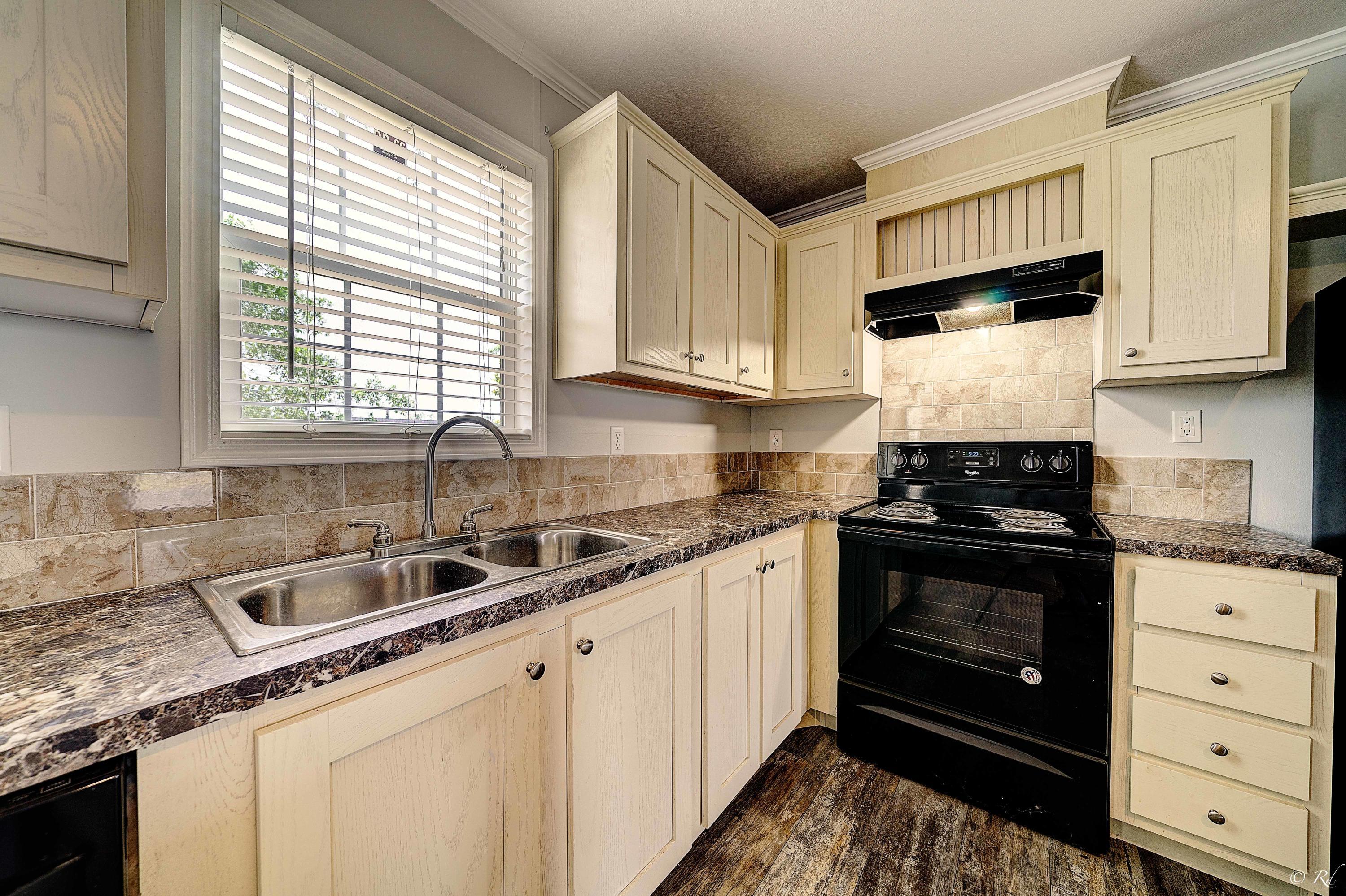 Pinewood Grove Unit 2 - Residential