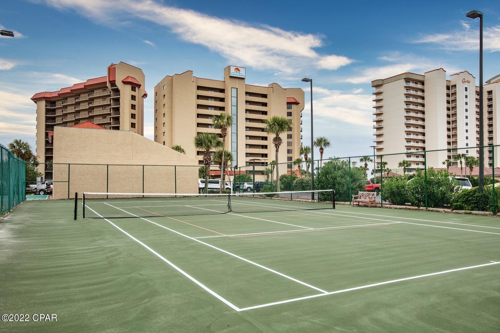 Summerhouse Condo. - Residential