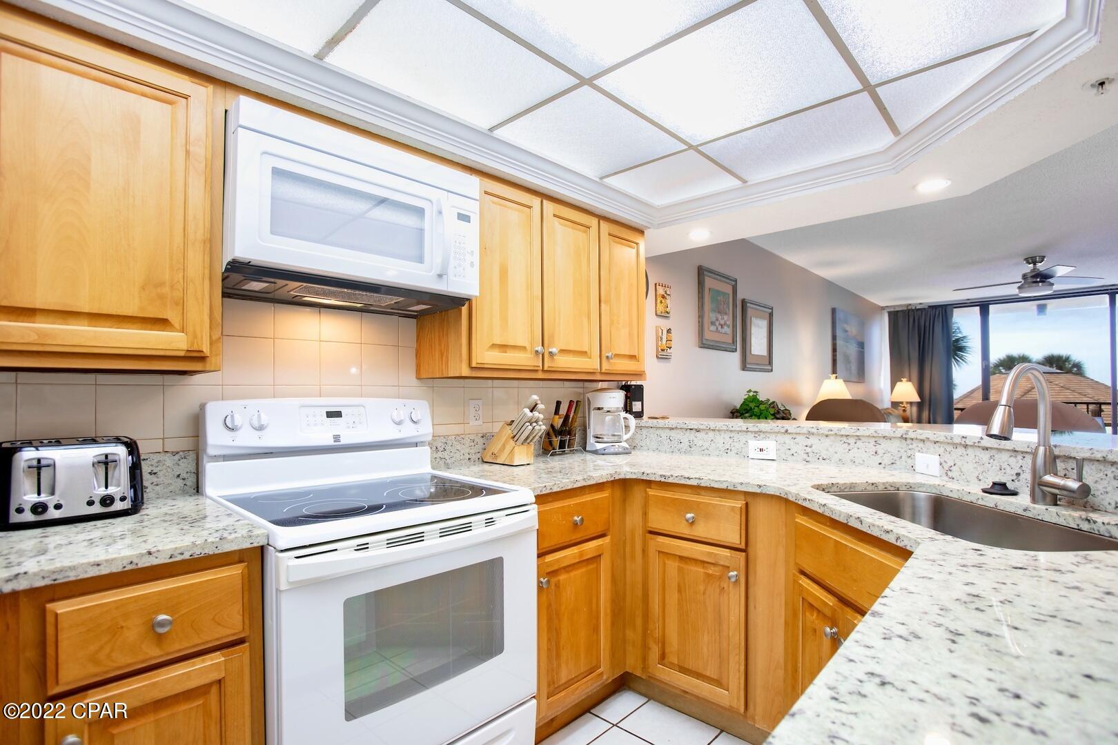 Summerhouse Condo. - Residential