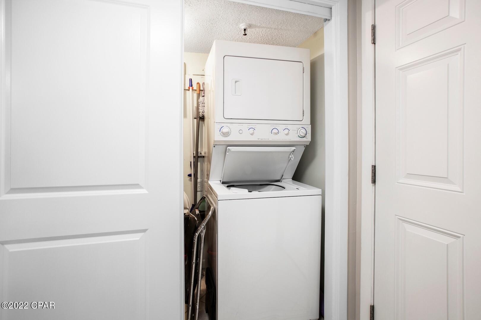 Summerhouse Condo. - Residential