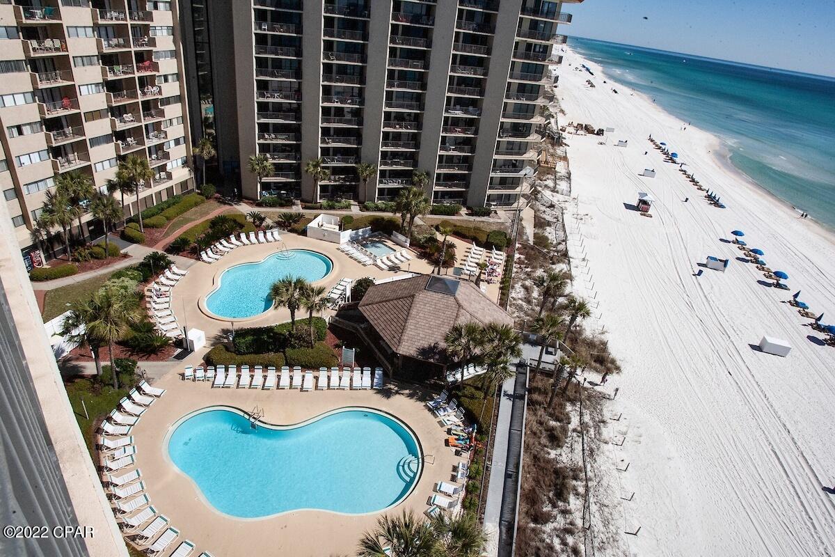 Summerhouse Condo. - Residential