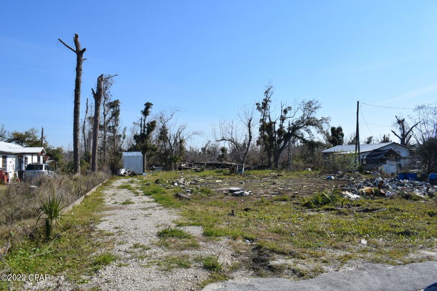 Nice size building lot, in the heart of Panama City, all utilities avaiable.