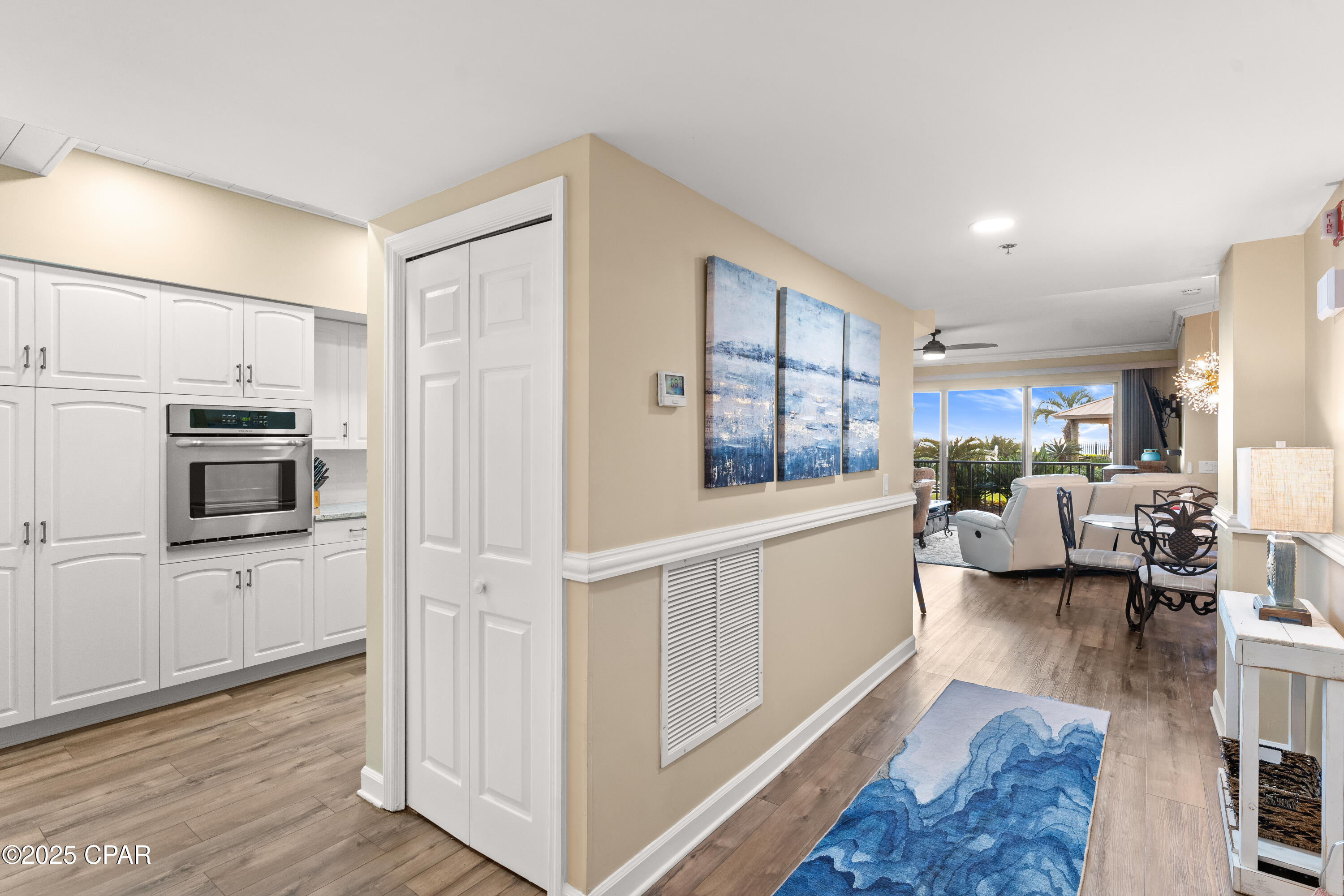 Summerwinds Condo - Residential