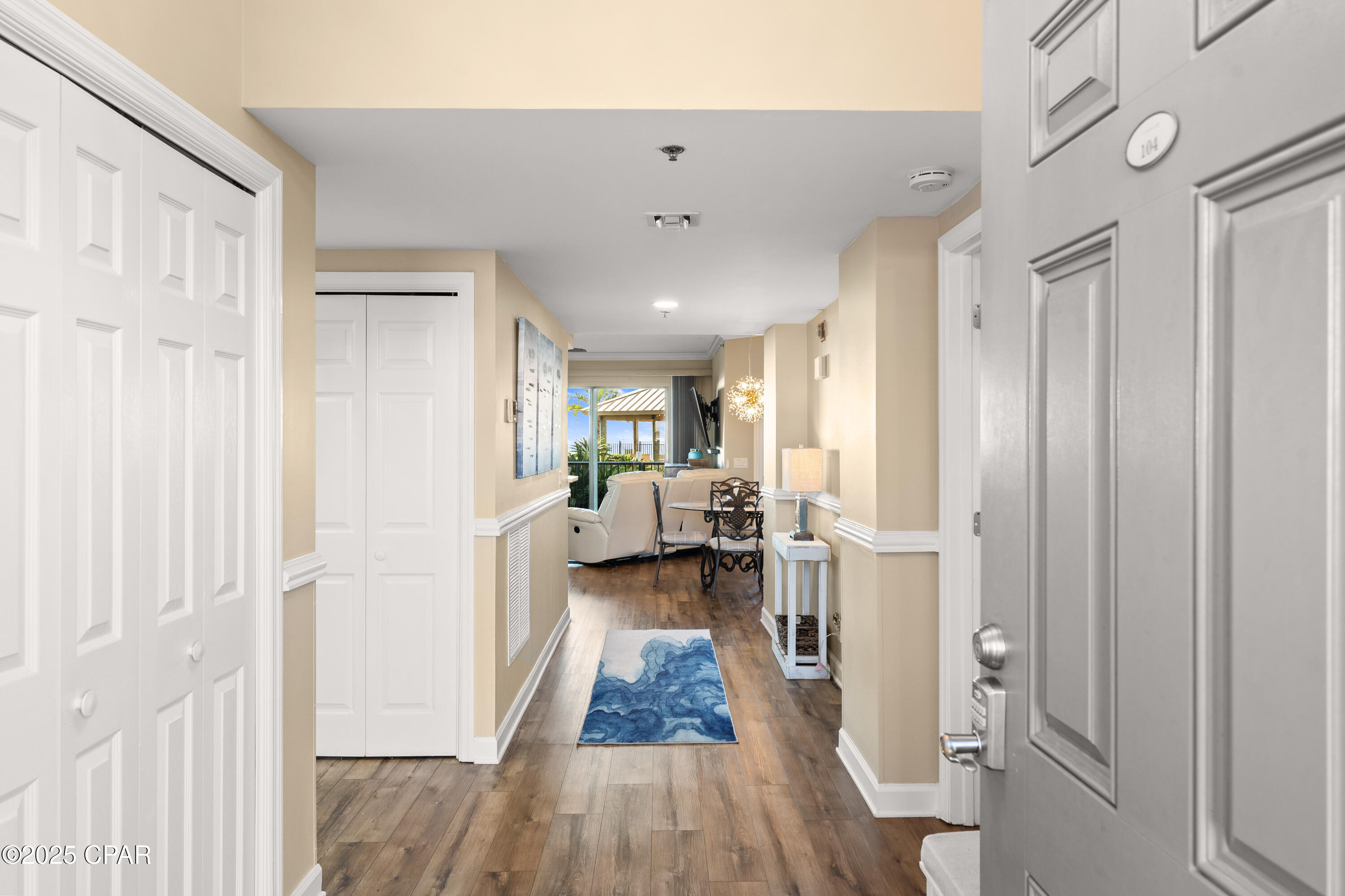 Summerwinds Condo - Residential