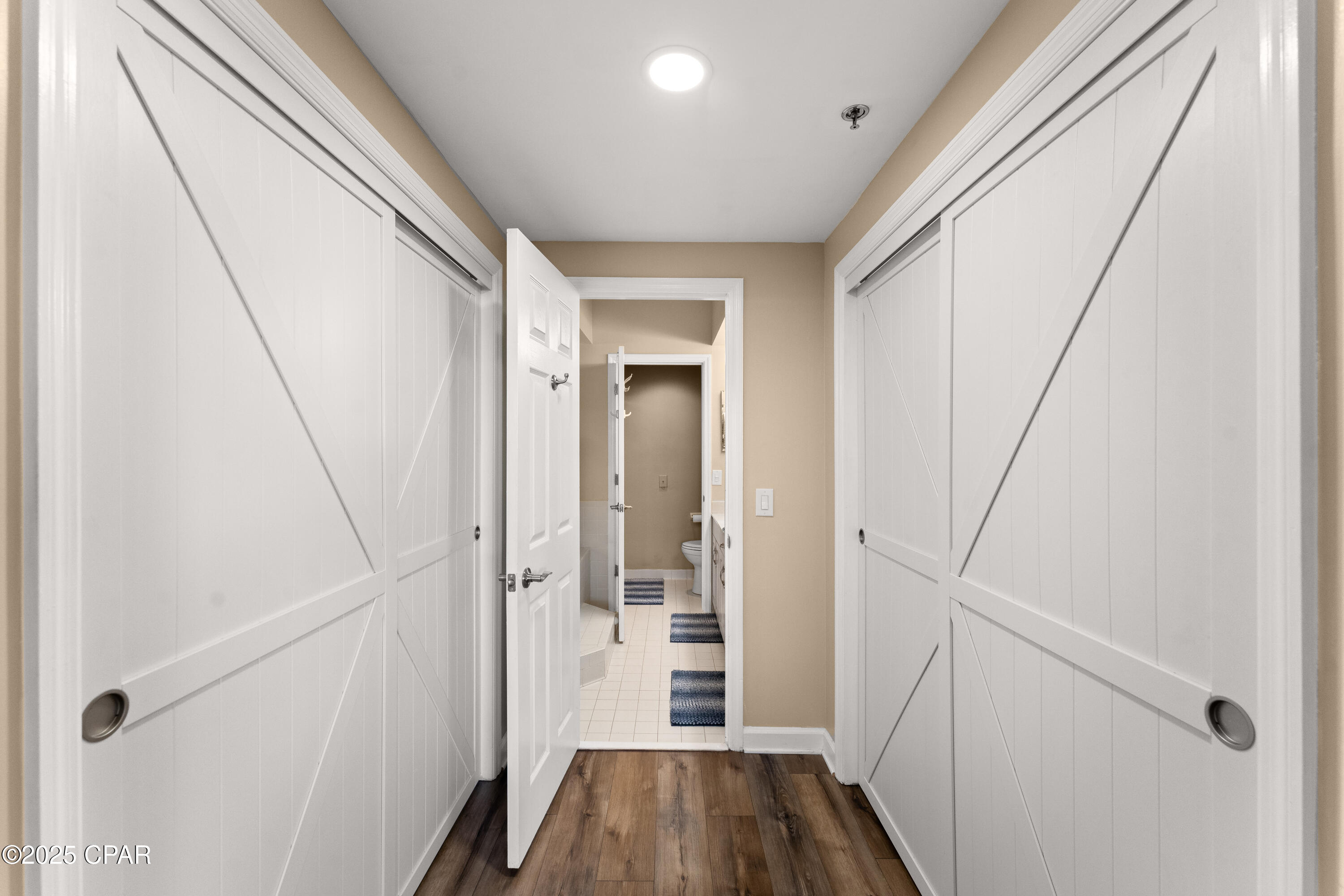 Summerwinds Condo - Residential