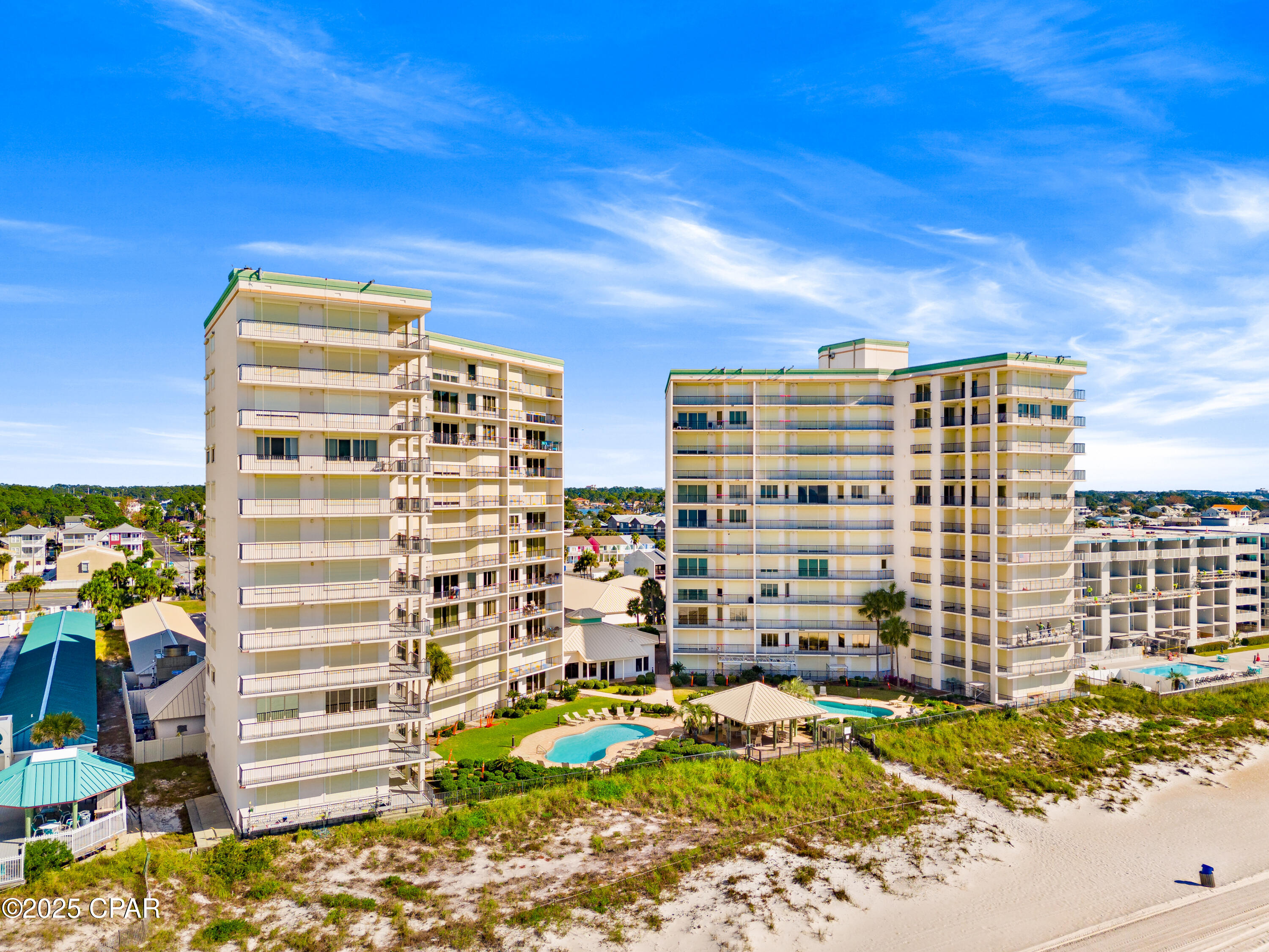 Summerwinds Condo - Residential