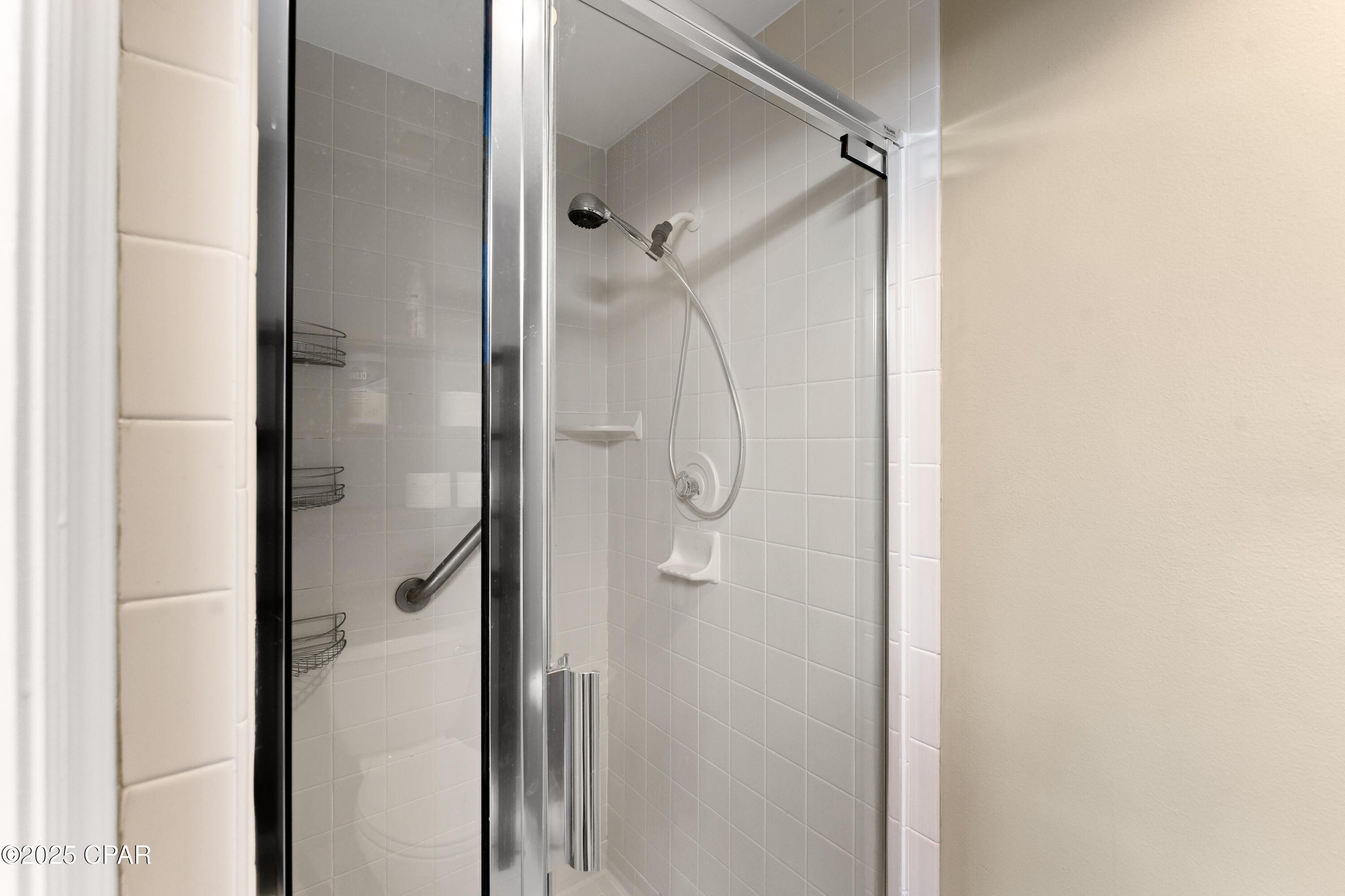 Summerwinds Condo - Residential