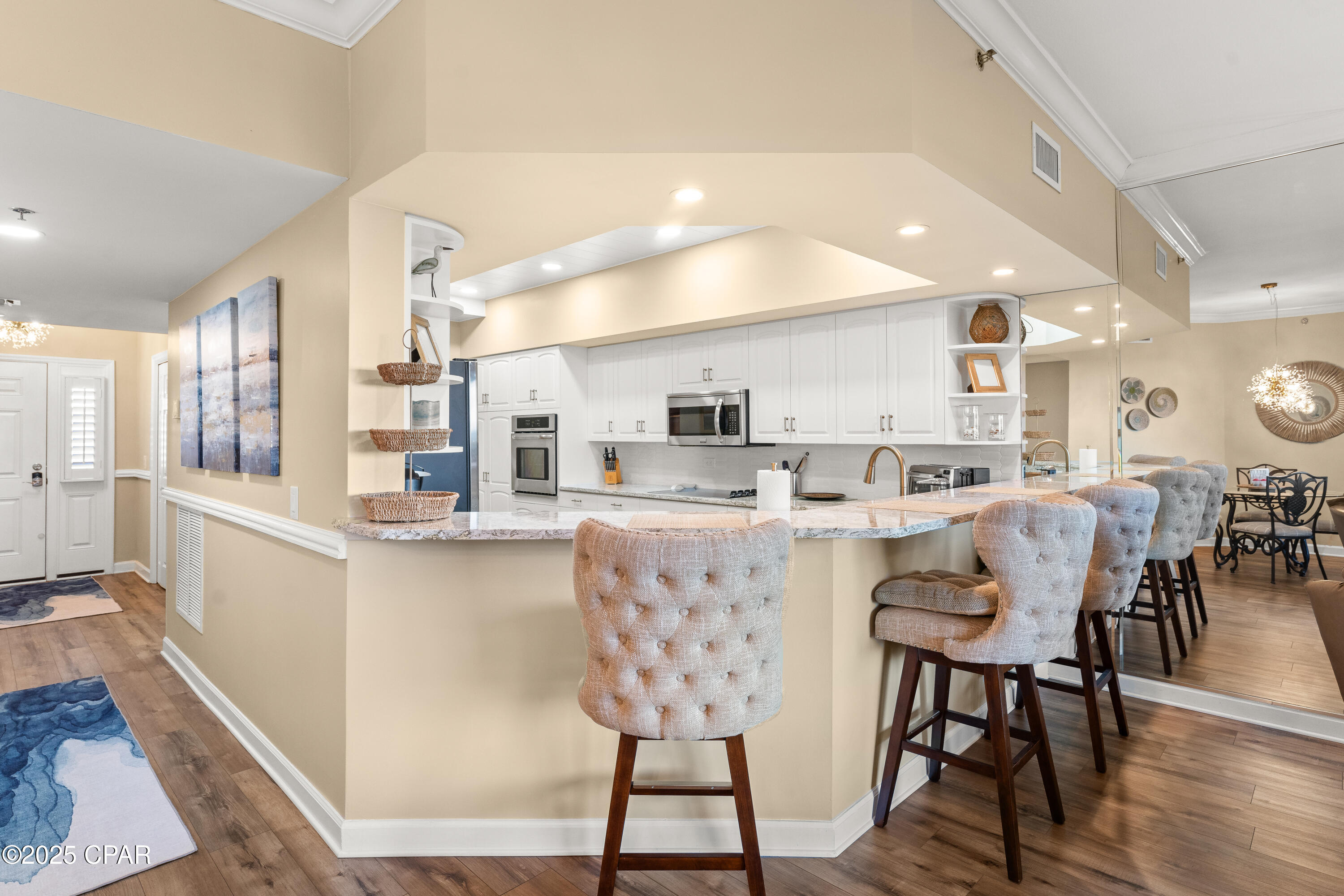 Summerwinds Condo - Residential