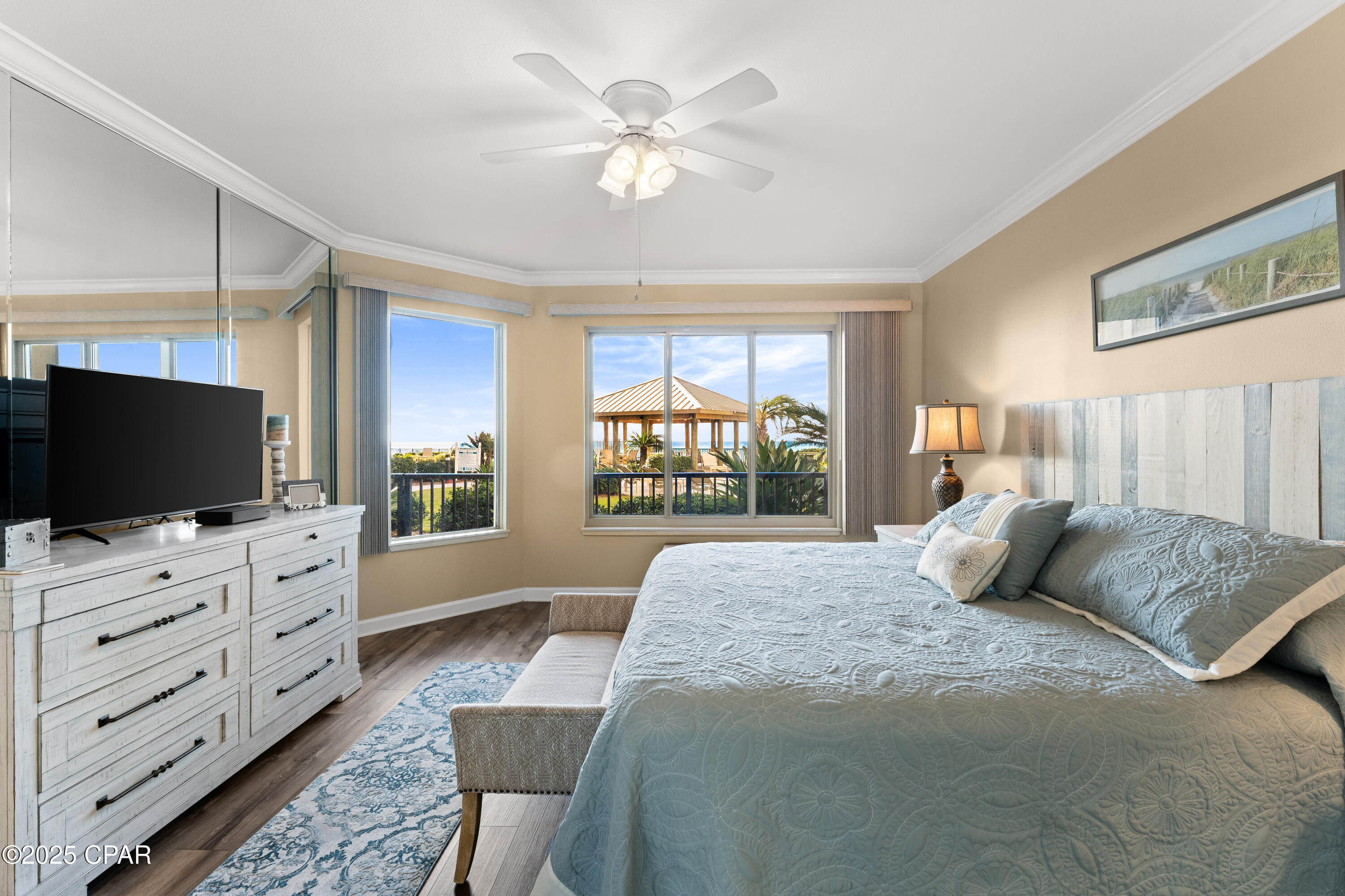 Summerwinds Condo - Residential