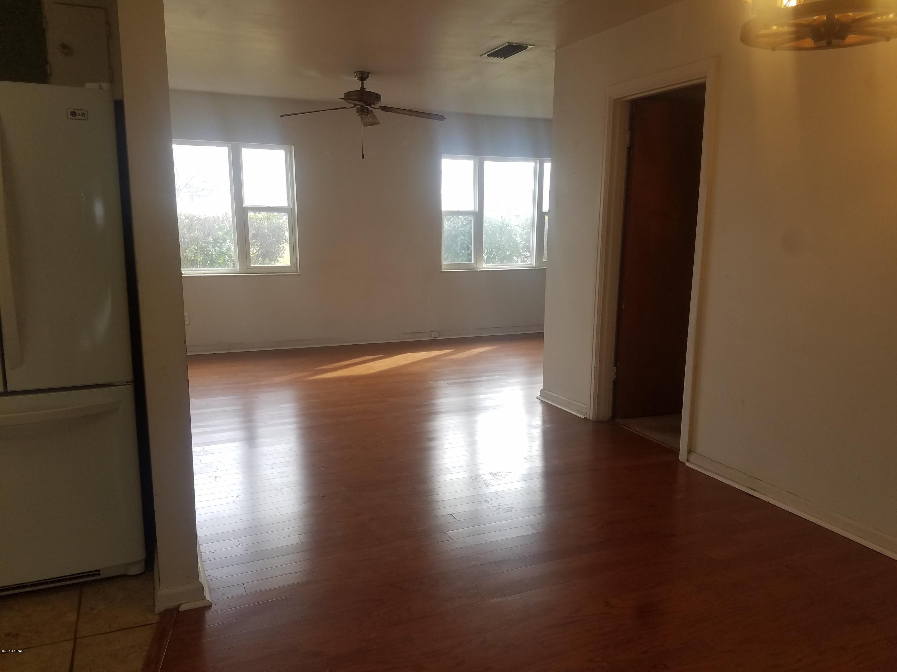 Hentz 1st Add Unit B - Residential