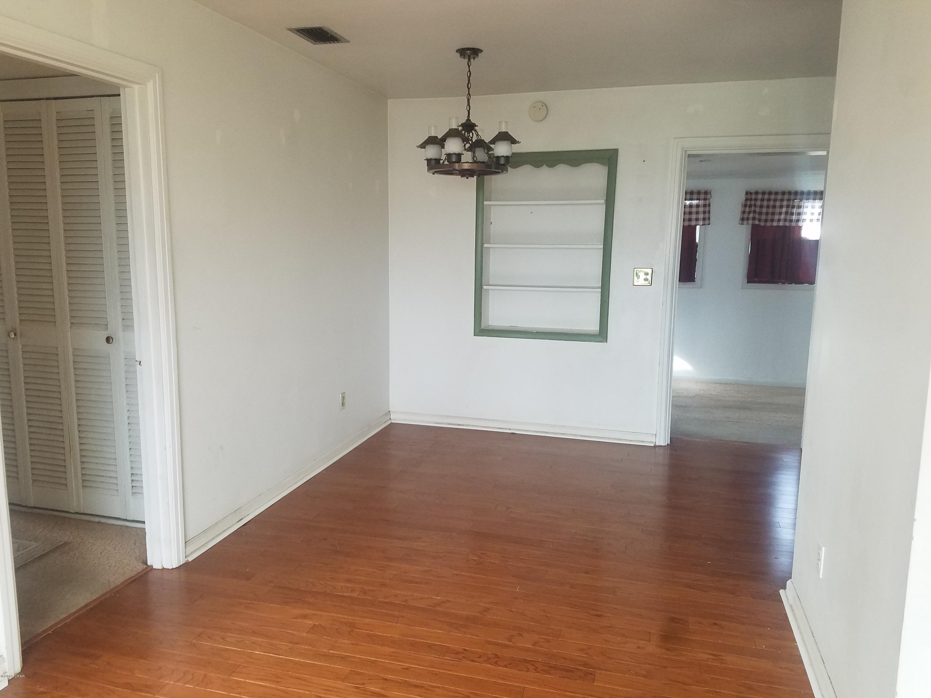 Hentz 1st Add Unit B - Residential