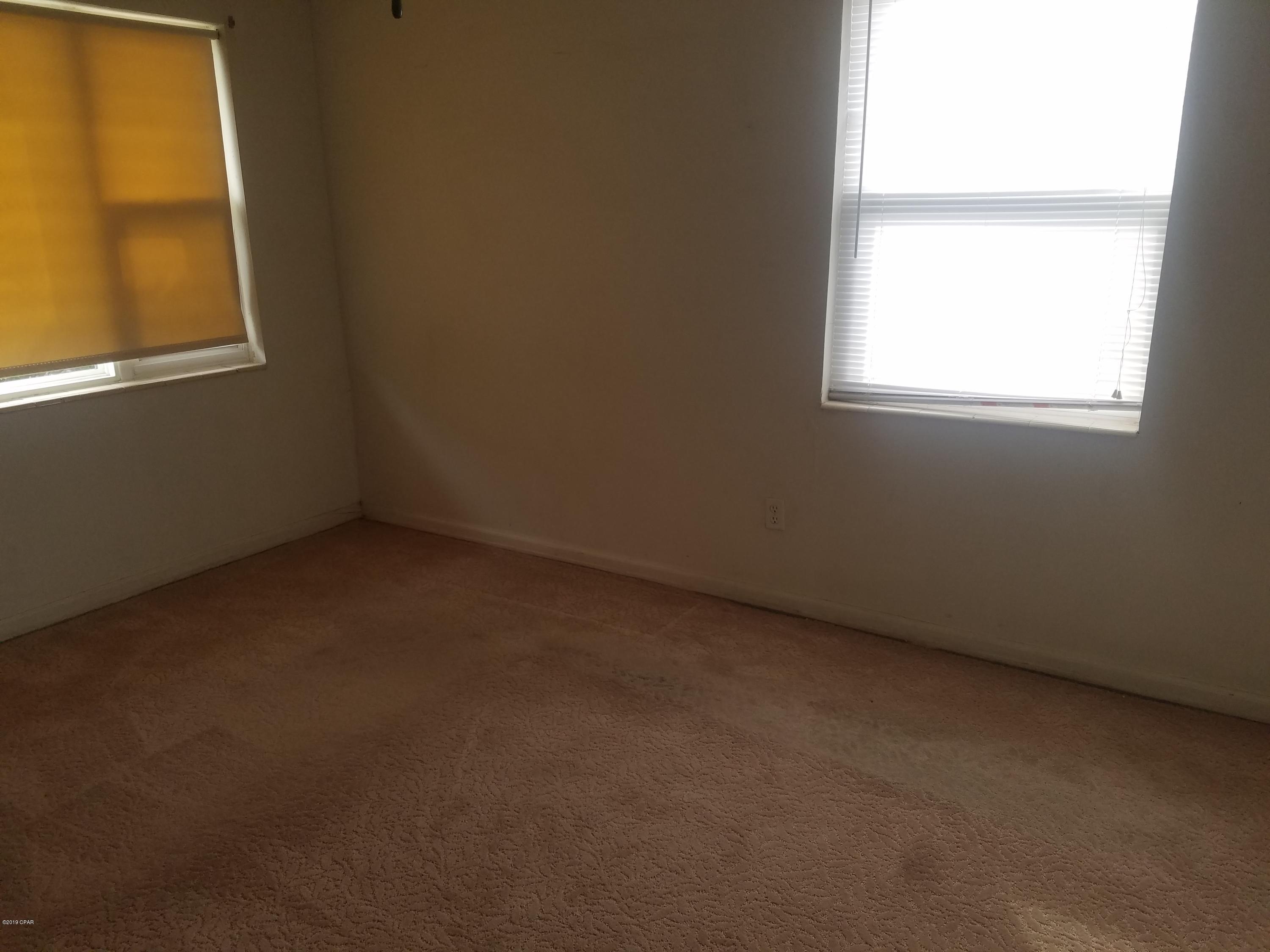 Hentz 1st Add Unit B - Residential