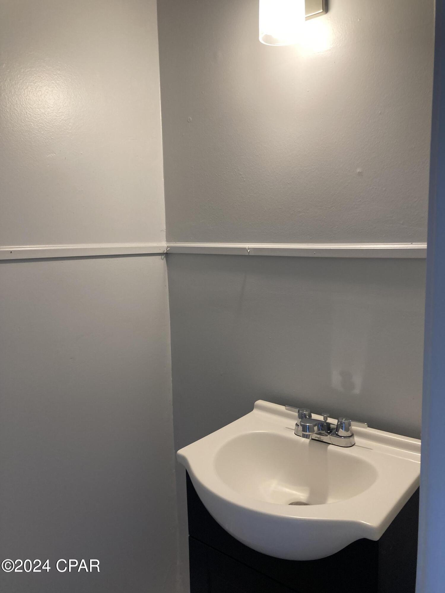 Bay Park Manor - Residential