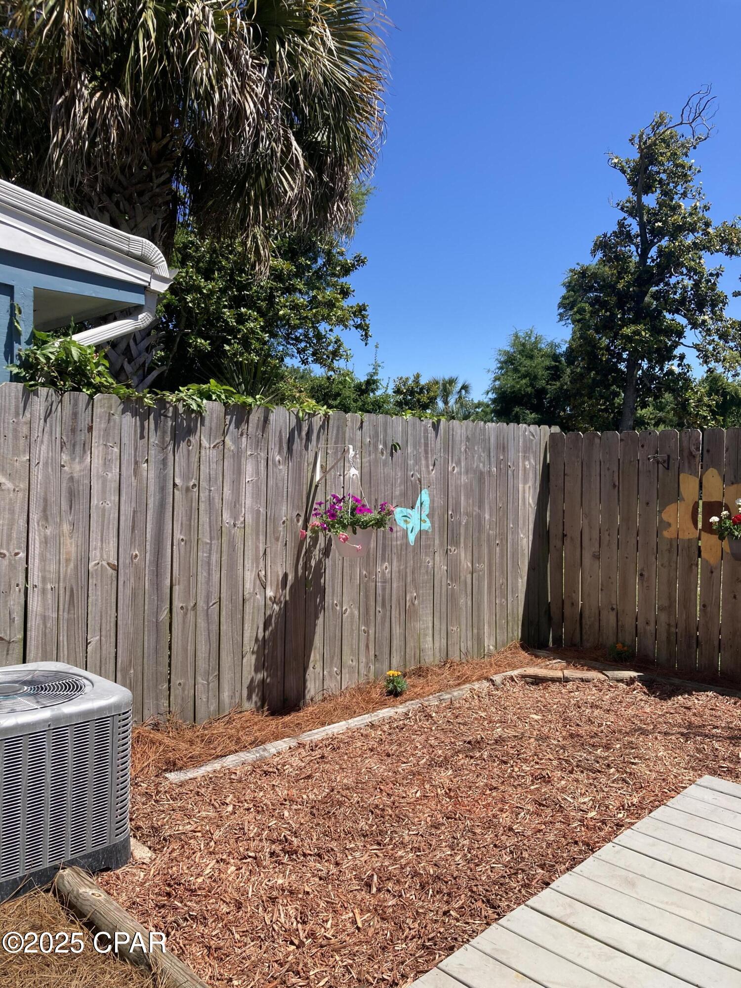 Bay Park Manor - Residential