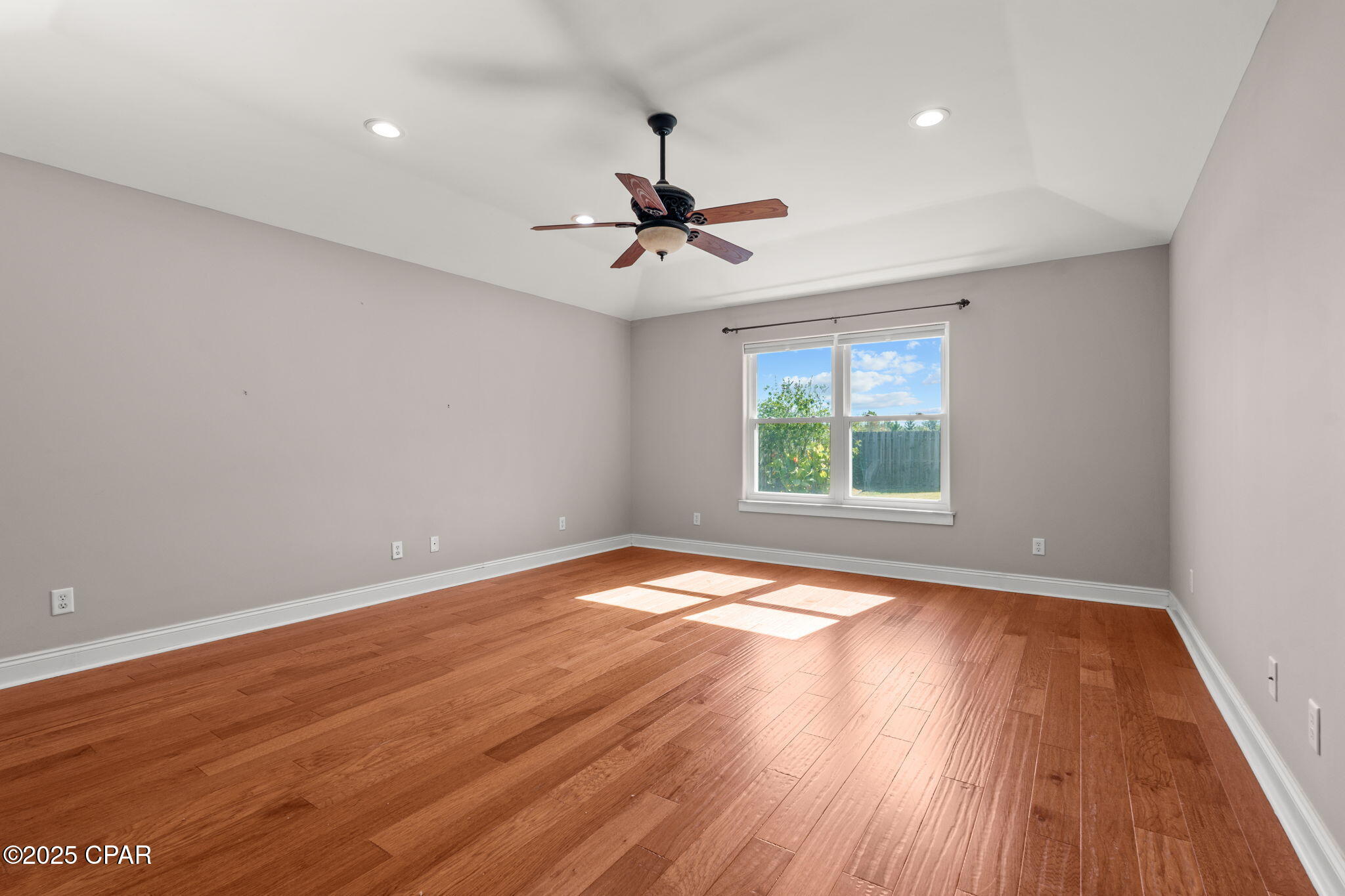 The Meadows & The Pointe - Residential