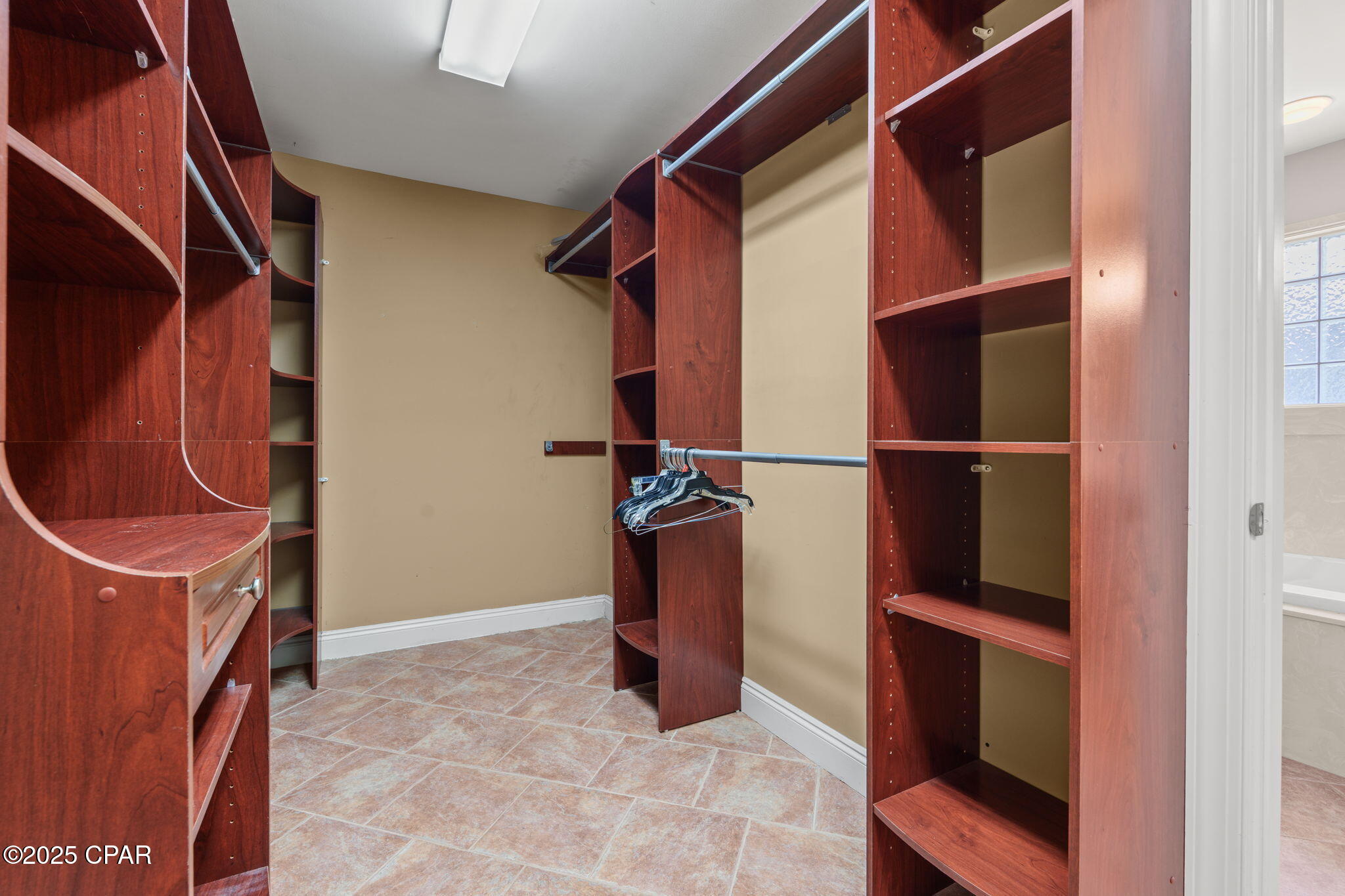 The Meadows & The Pointe - Residential