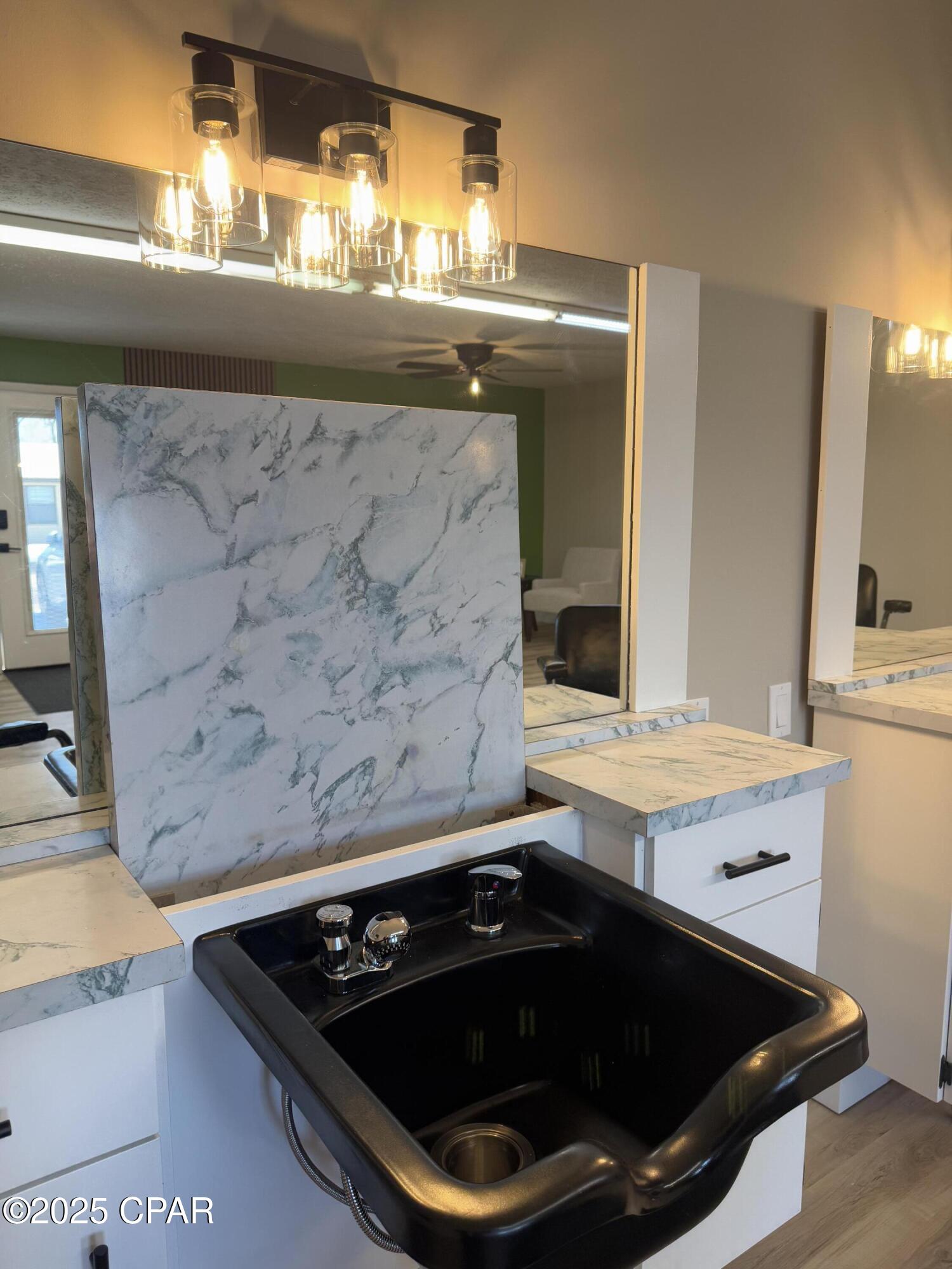 Cedar Grove Pk - Commercial Lease