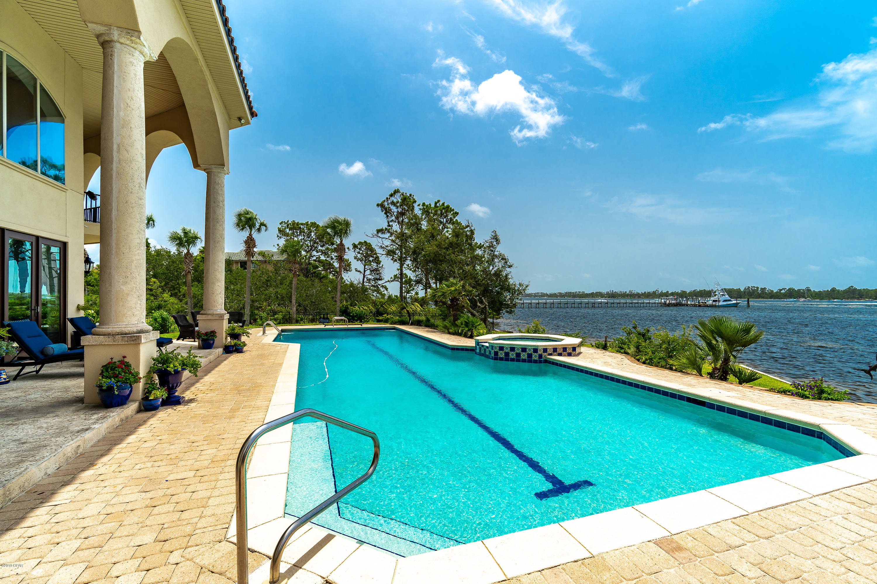 Finisterre - Residential