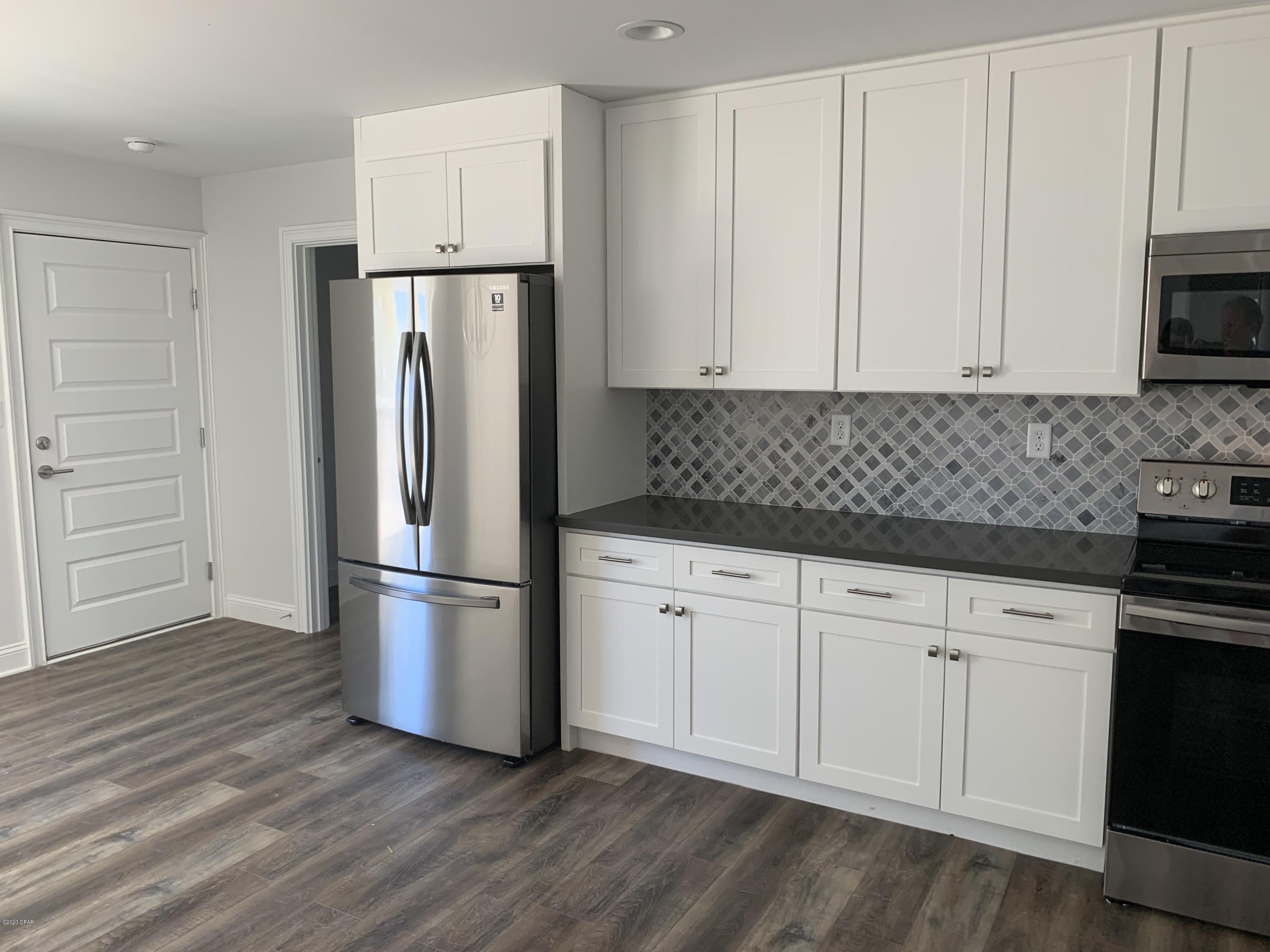 Kings Point Harbour U-I Replat - Residential Lease