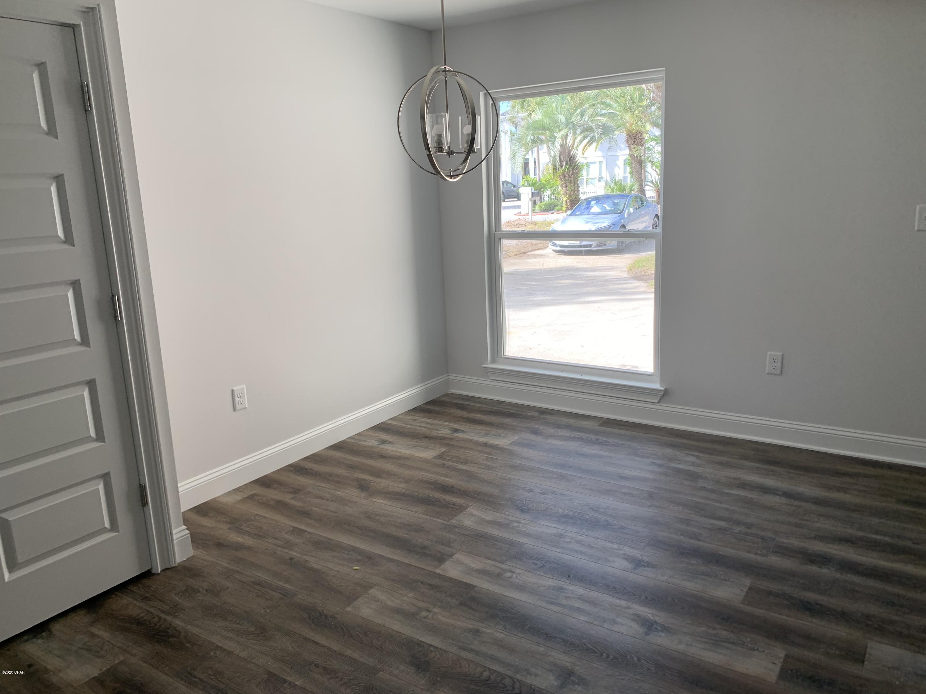 Kings Point Harbour U-I Replat - Residential Lease