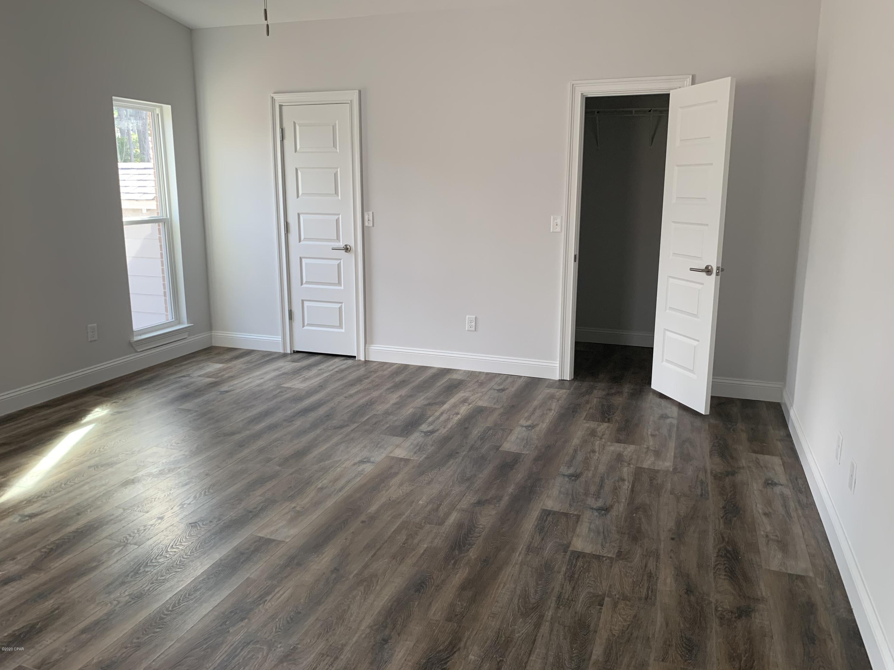 Kings Point Harbour U-I Replat - Residential Lease