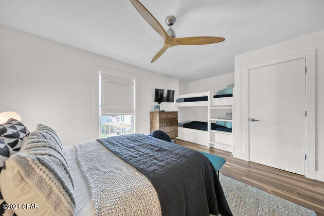 Shoreline Townhouses - Residential