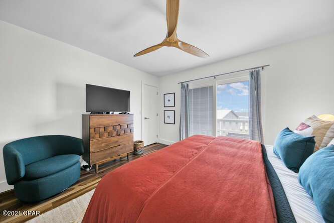 Shoreline Townhouses - Residential