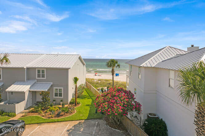 Shoreline Townhouses - Residential