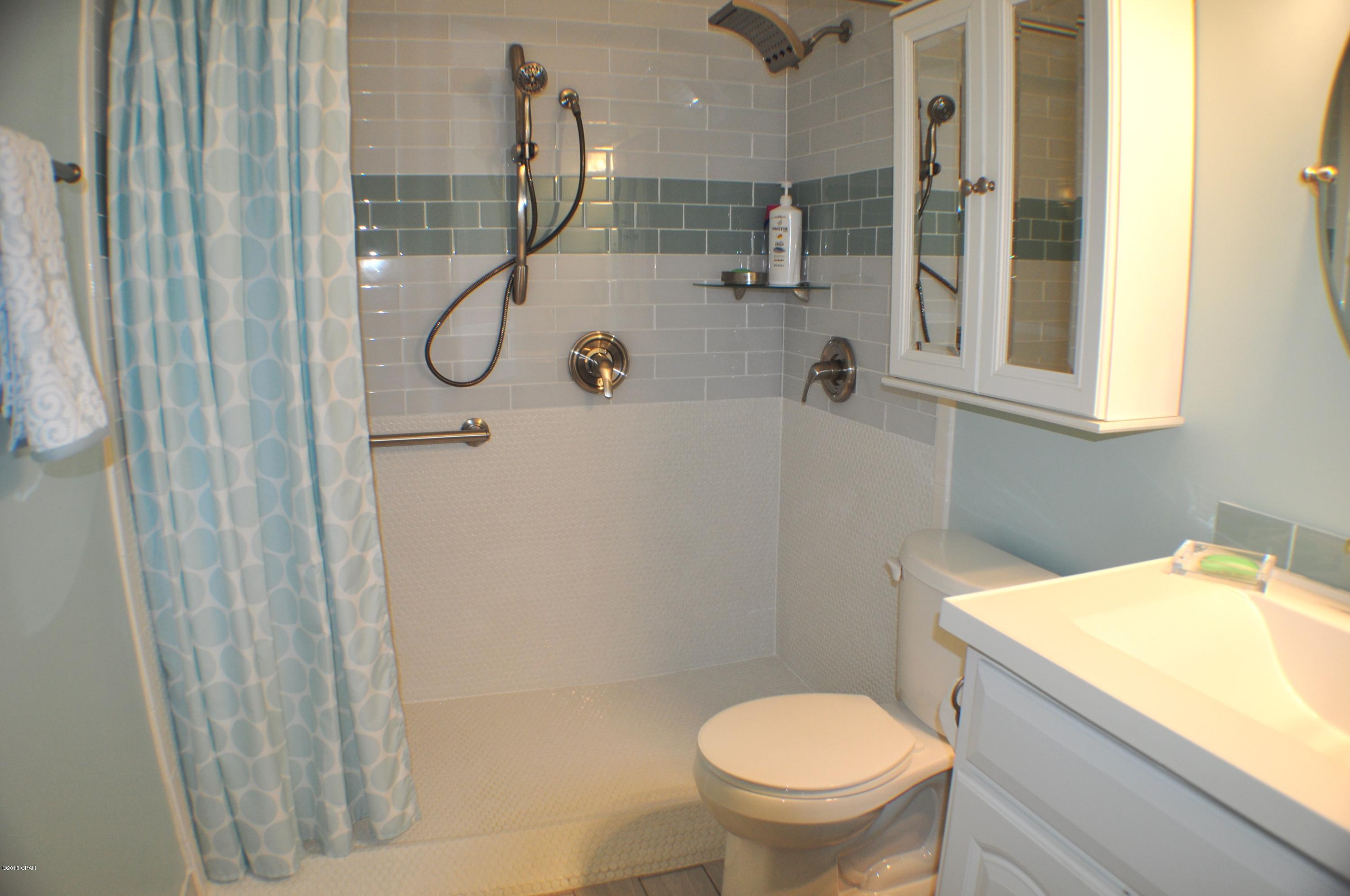 Pinnacle Pines Estate - Residential