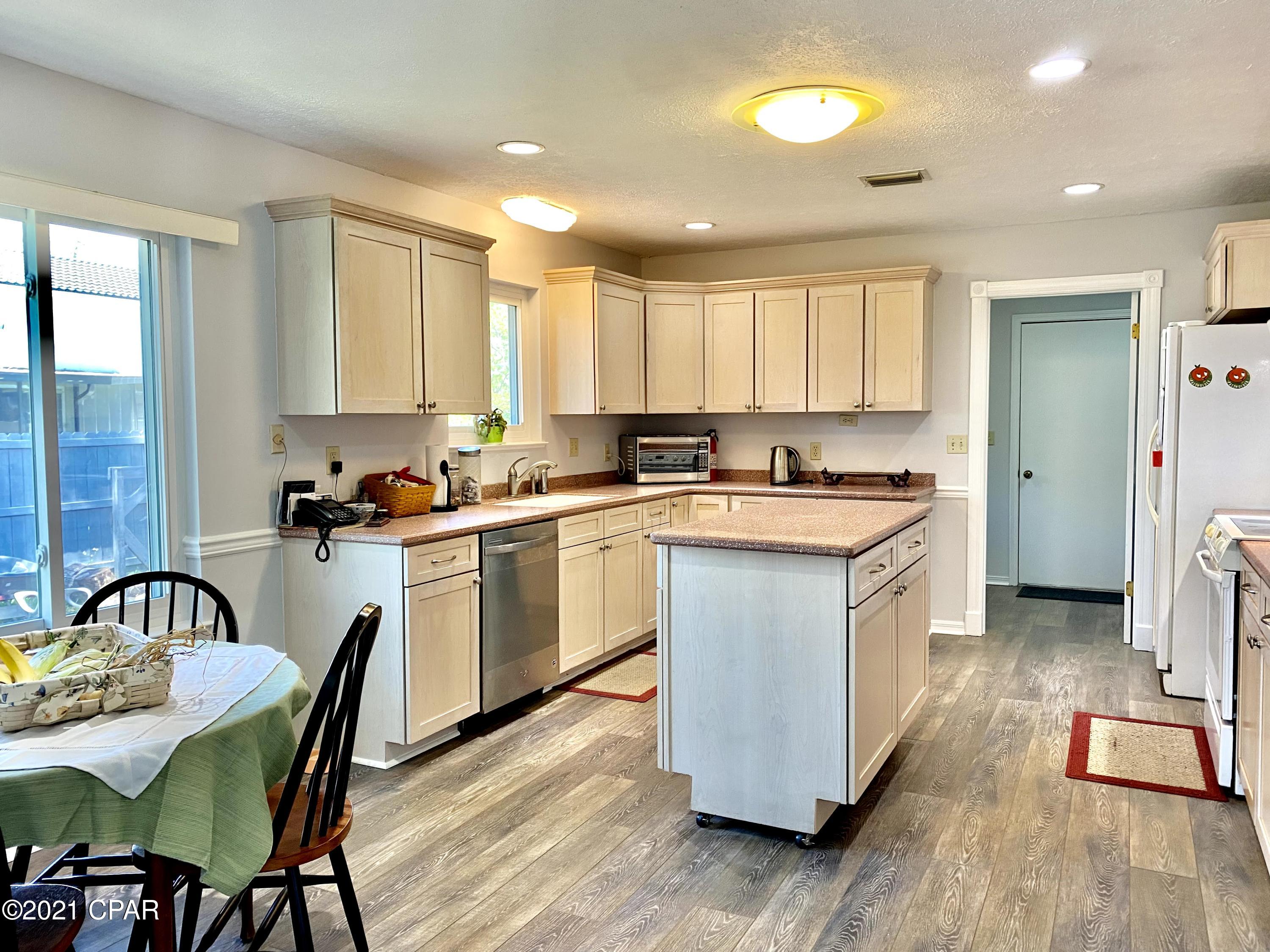 Kings Point Harbour Unit 2 - Residential