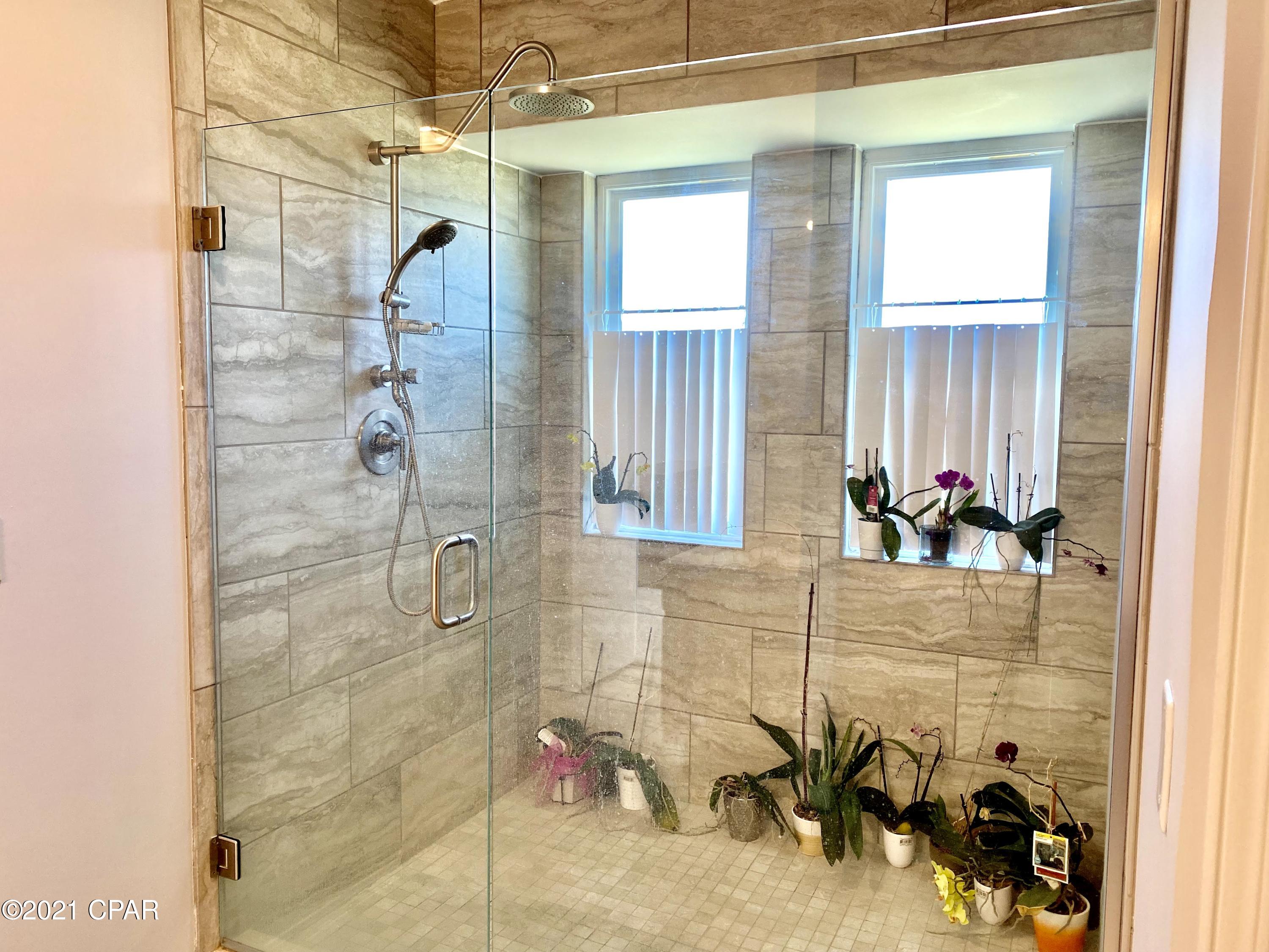 Kings Point Harbour Unit 2 - Residential