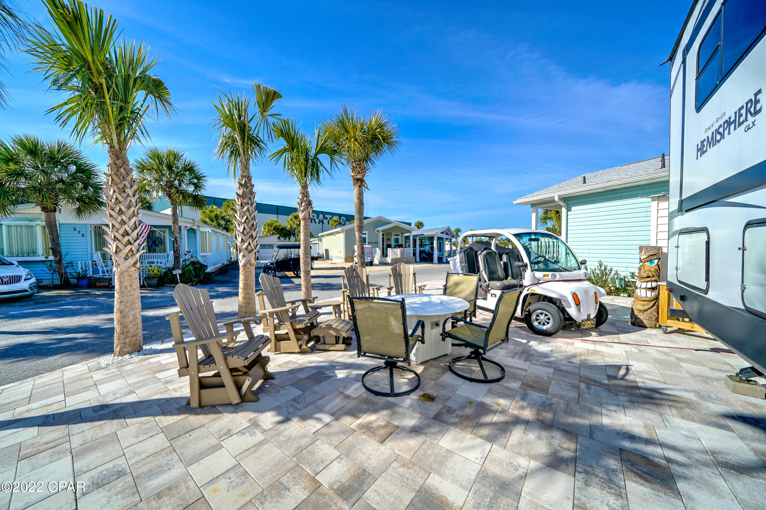 Venture Out Travel Trail - Land